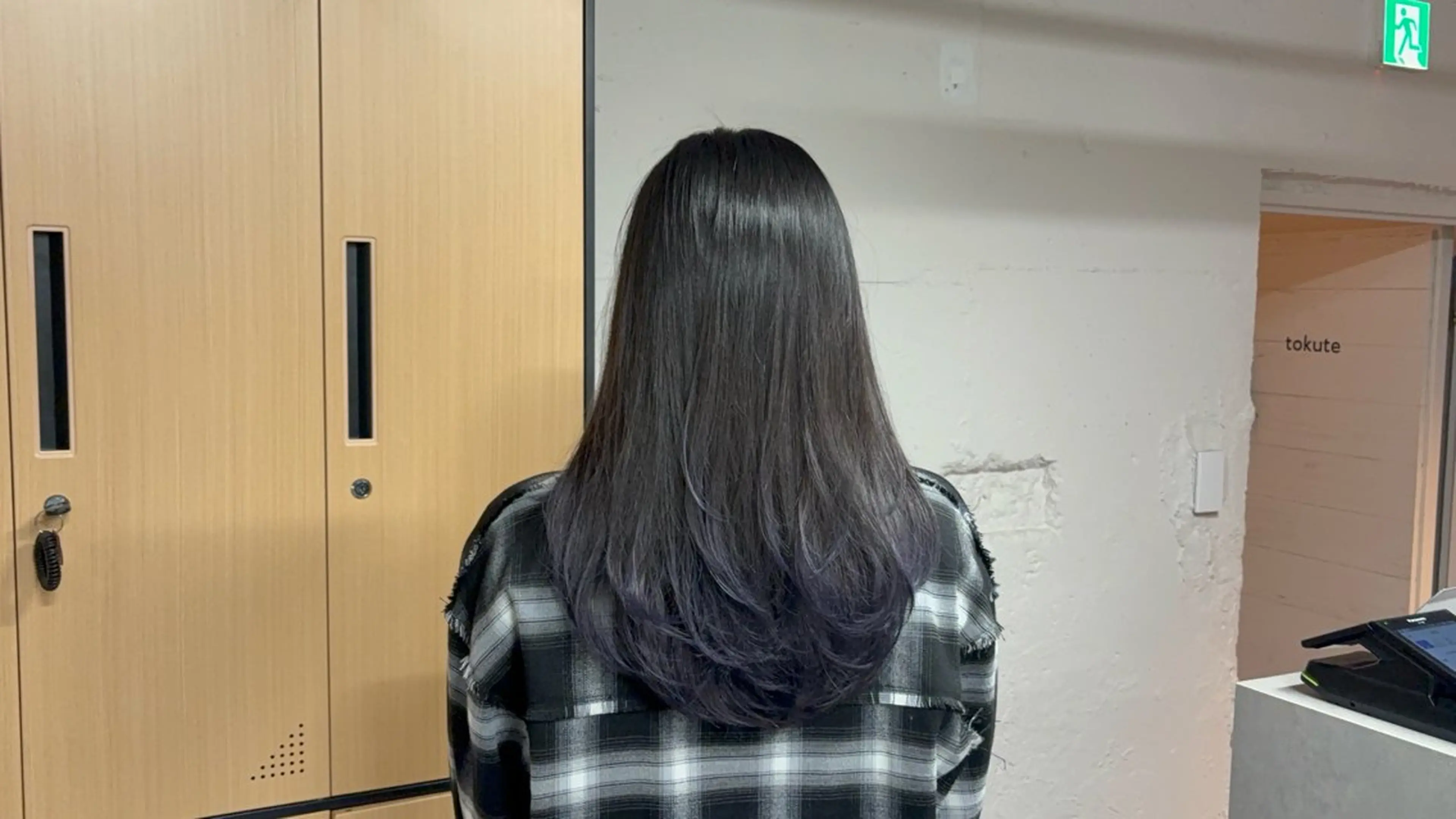 ロング カット ヘアカラー tokute 中野真咲🐺のヘアスタイル