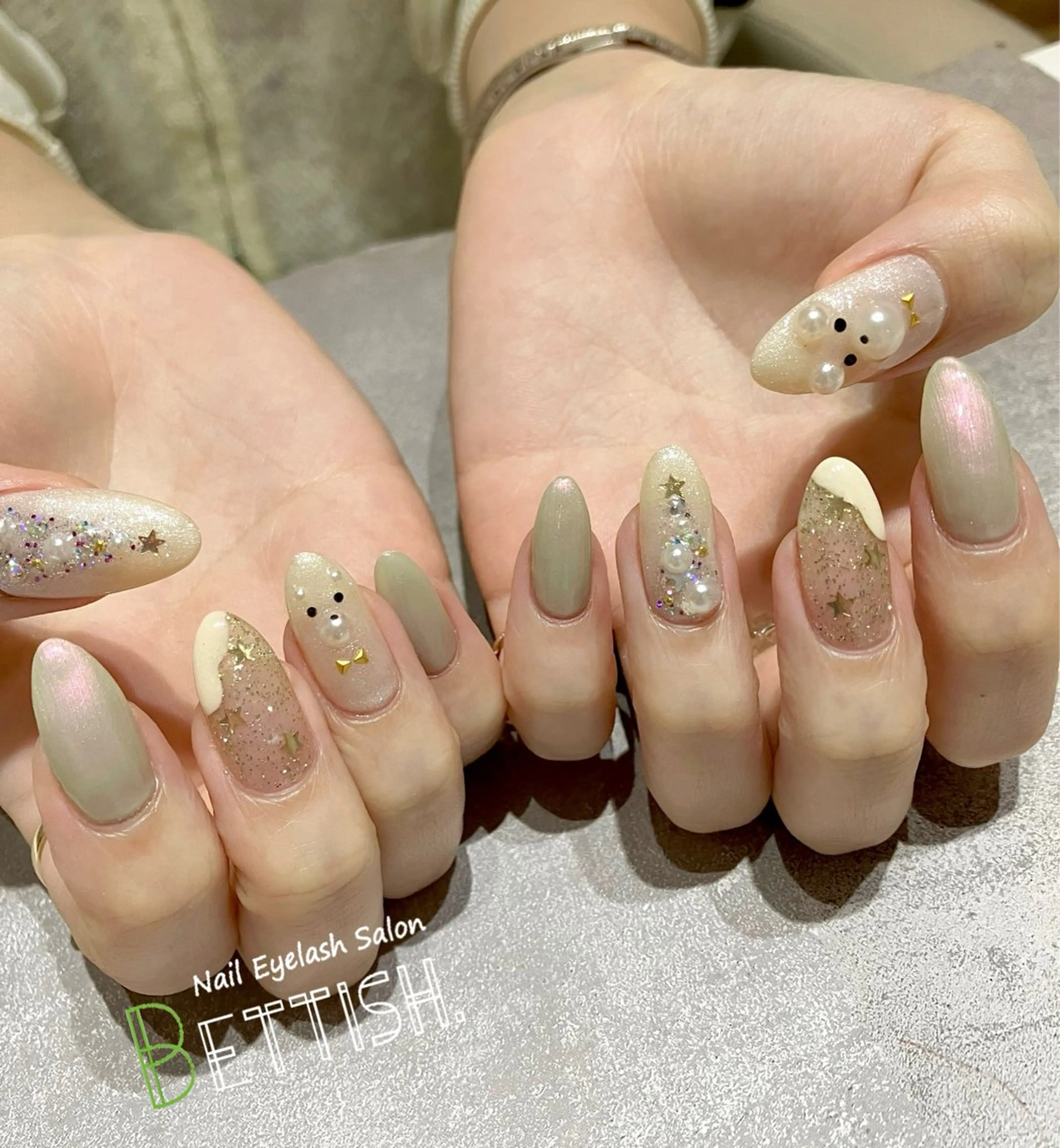 ネイル 冬ネイル クリスマス ハンドネイル BETTISH. KUMIKO☺︎︎のネイルデザイン