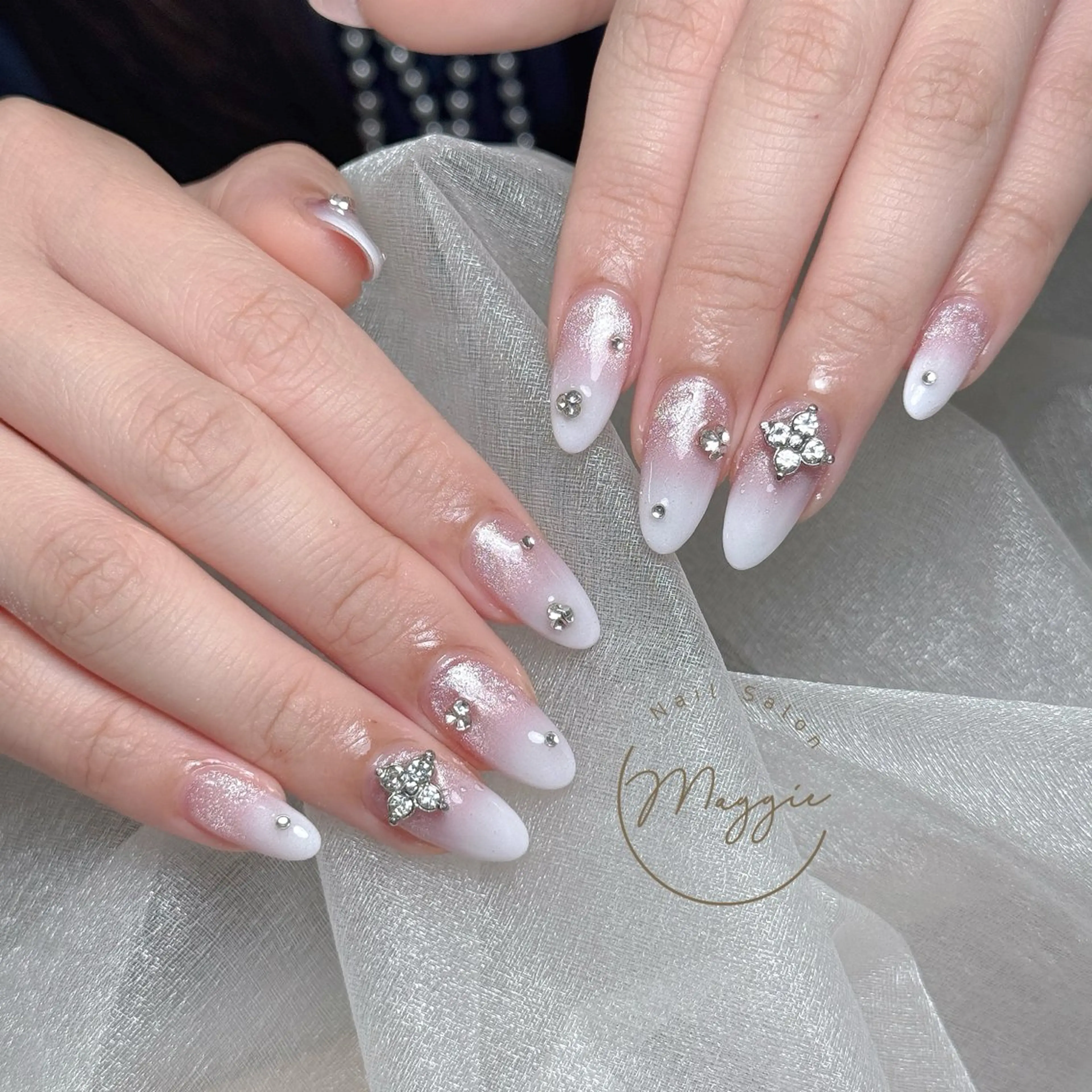ネイル Maggie Nail🦩のネイルデザイン