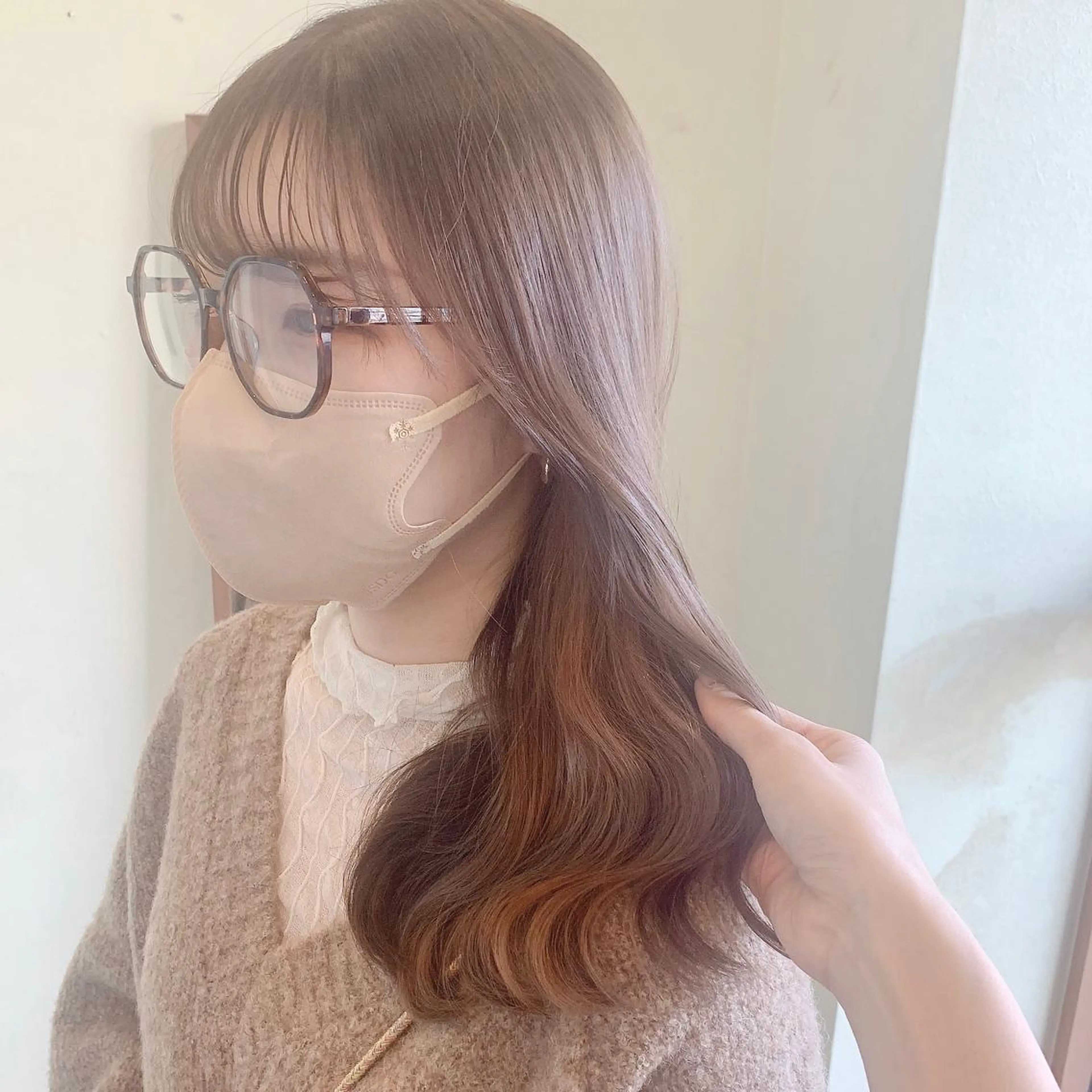 ロング カラー ヘアカラー NUMBER_ ユイナのヘアスタイル