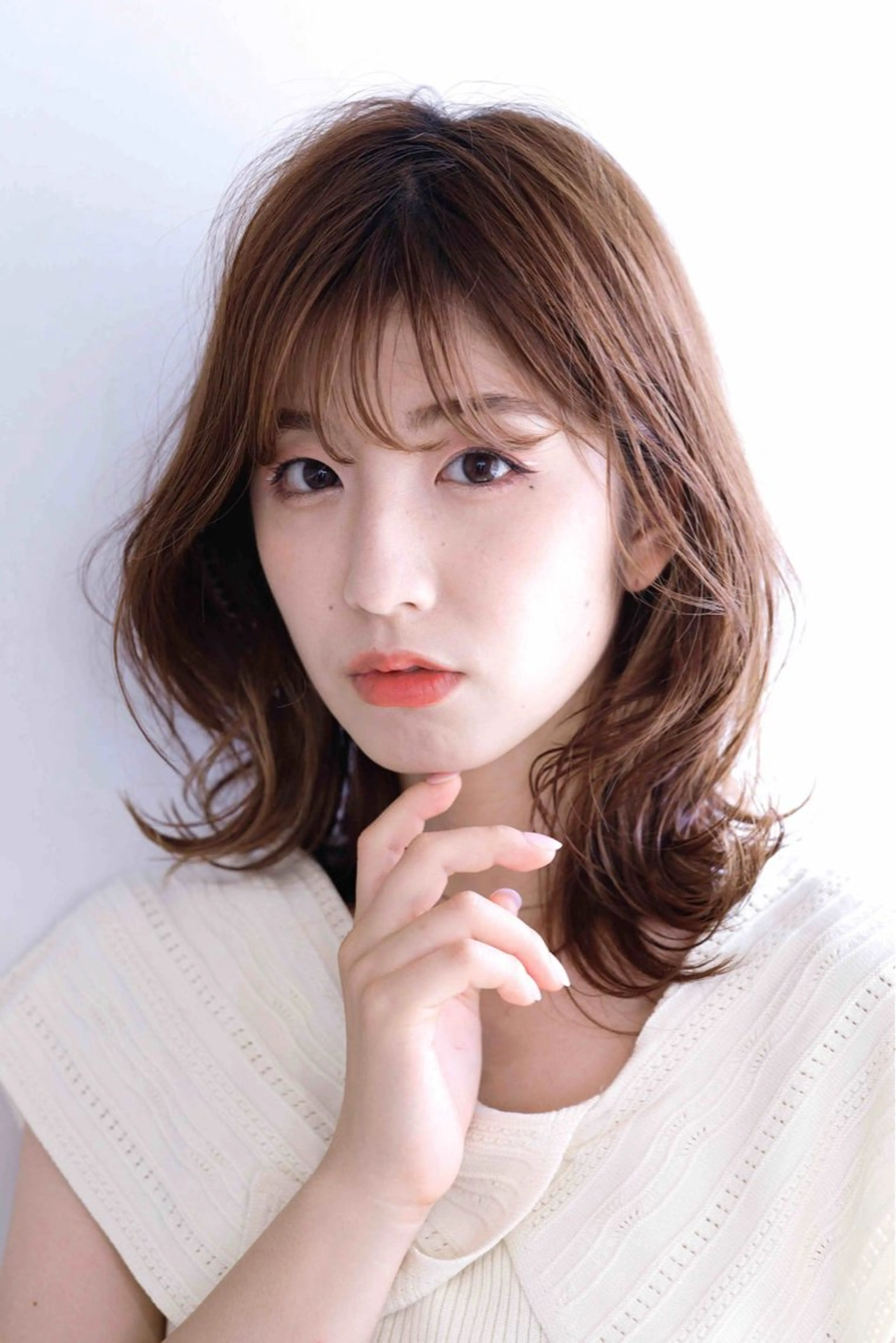 セミロング 外ハネヘア 横野 孝志のヘアスタイル