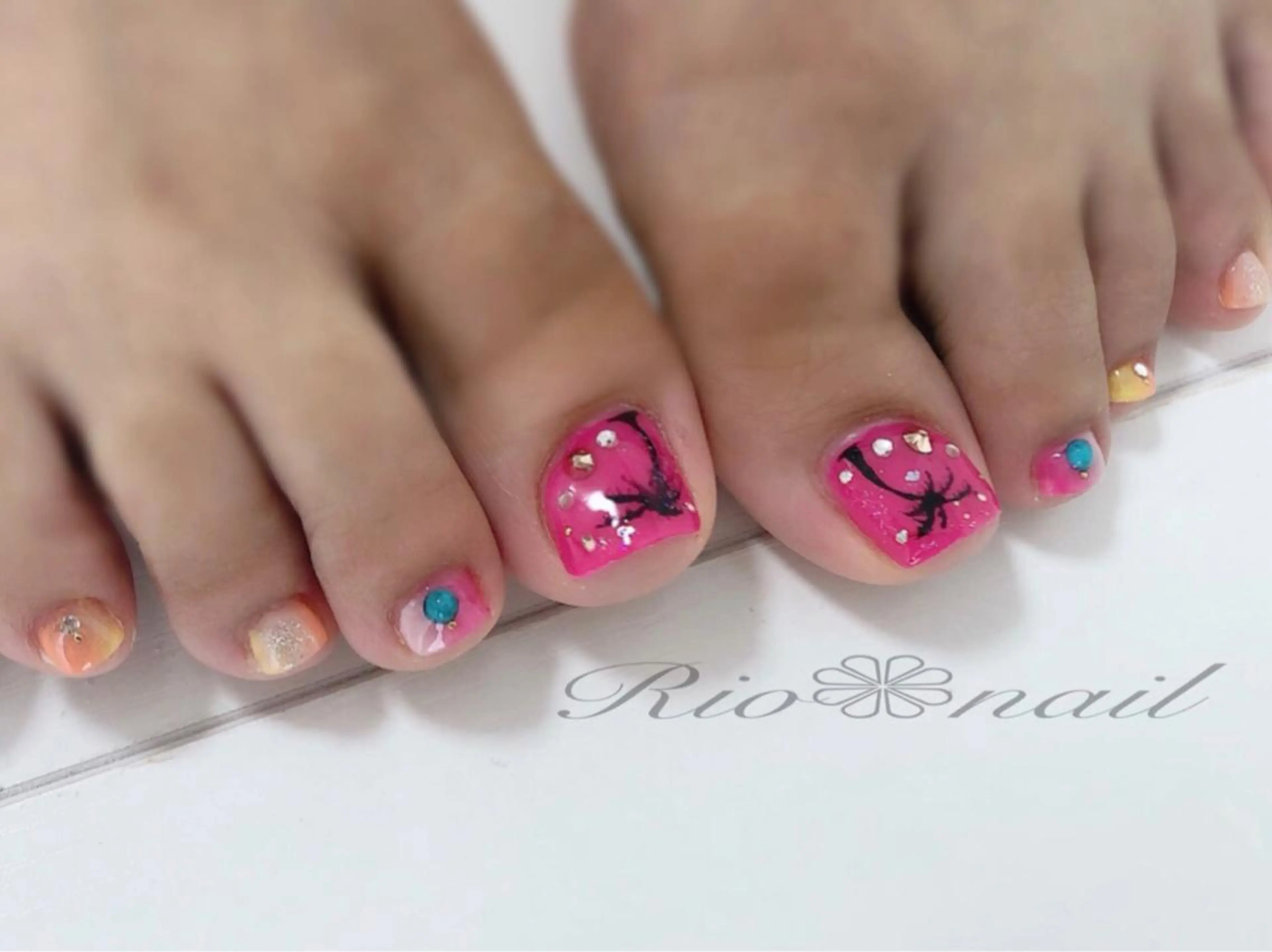 ネイル nailsalon LiNNeのネイルデザイン