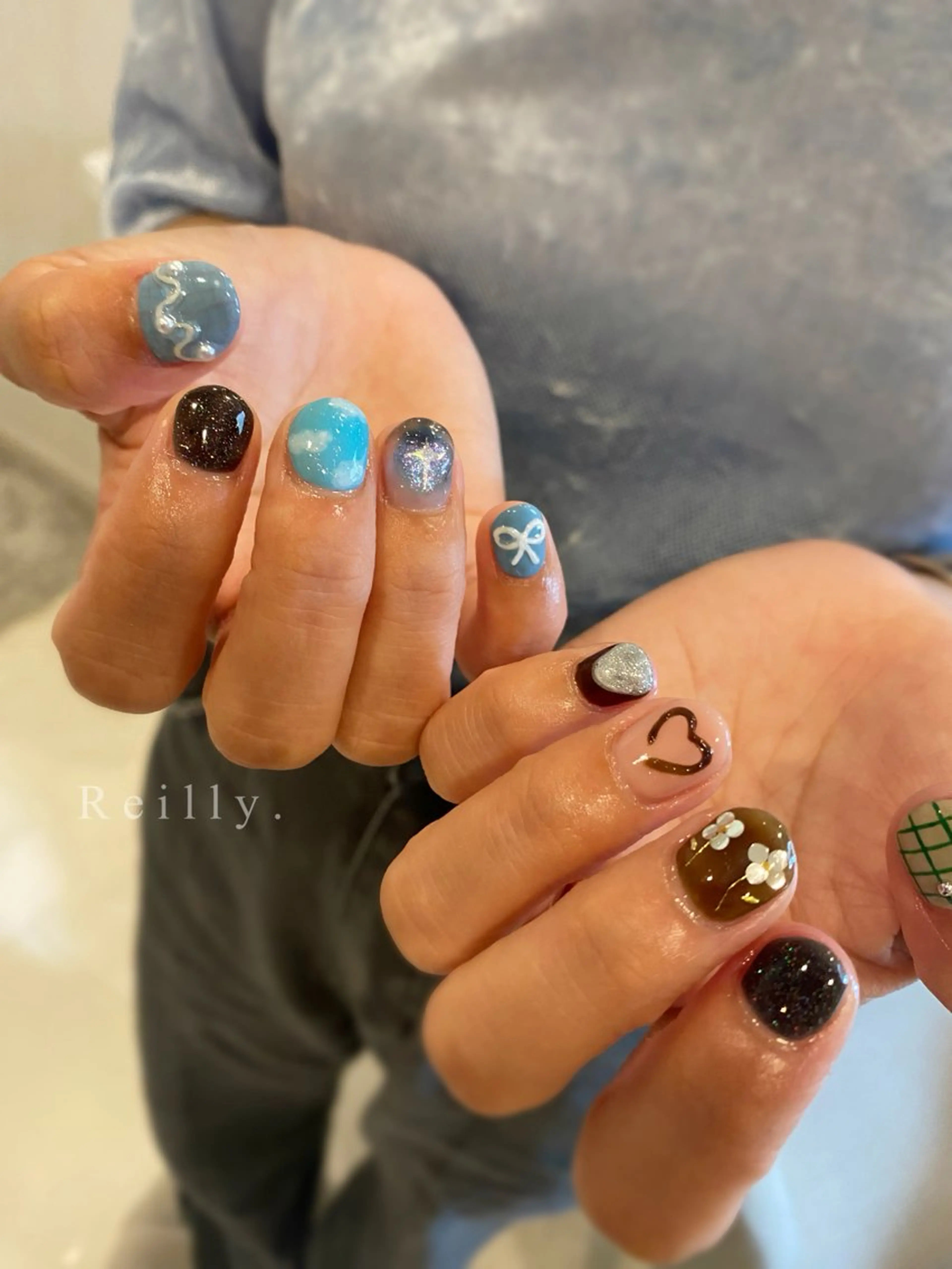 ネイル フラッシュネイル フレンチネイル ジェルネイル グラデーション ラメ(グリッター) REILLY.　private nail salon所属・Marina 《REILLY.》のネイルデザイン
