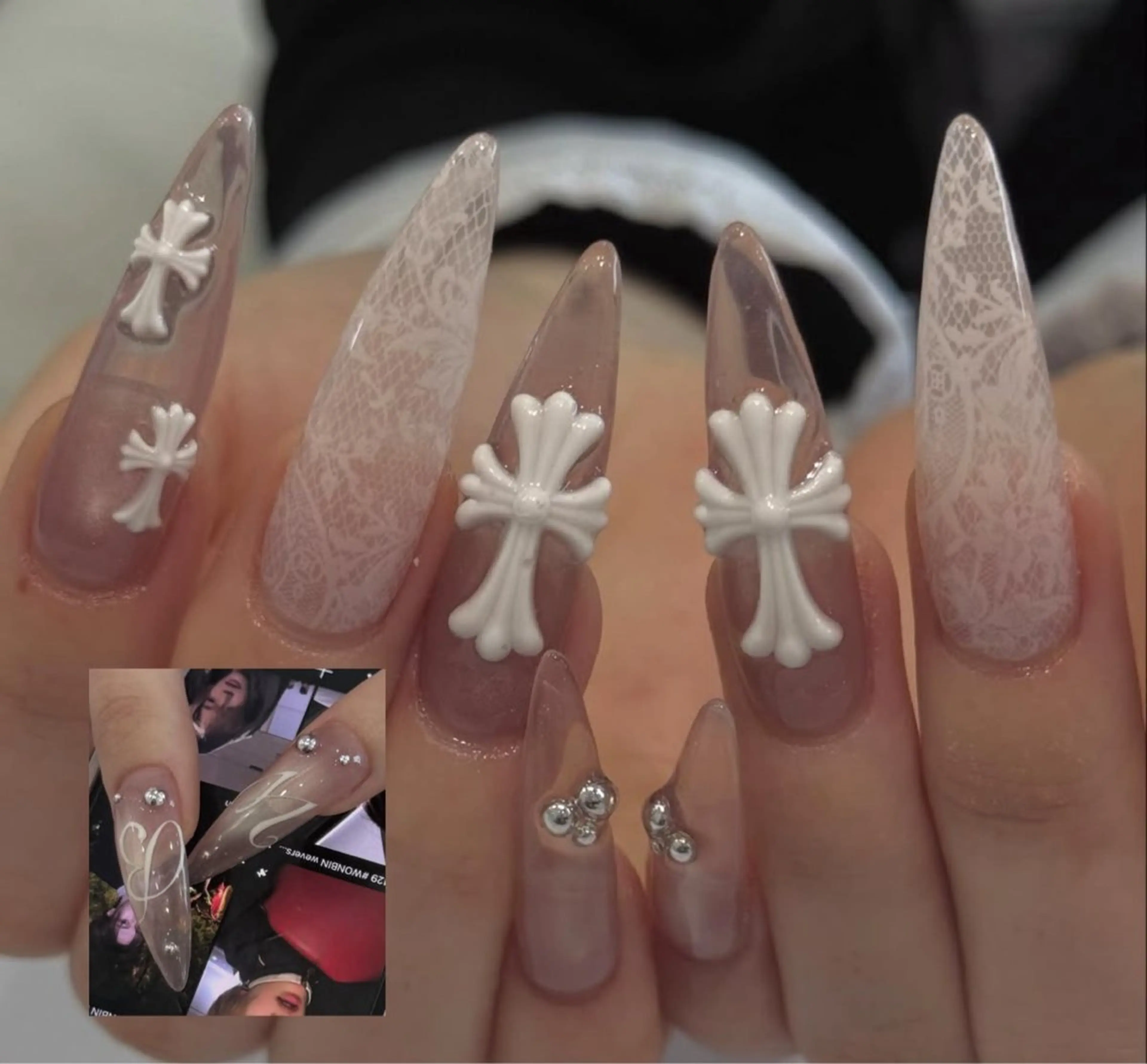 ネイル キラキラネイル 韓国ネイル ロングネイル ワンホンネイル ハンドネイル Josie nail salonのネイルデザイン