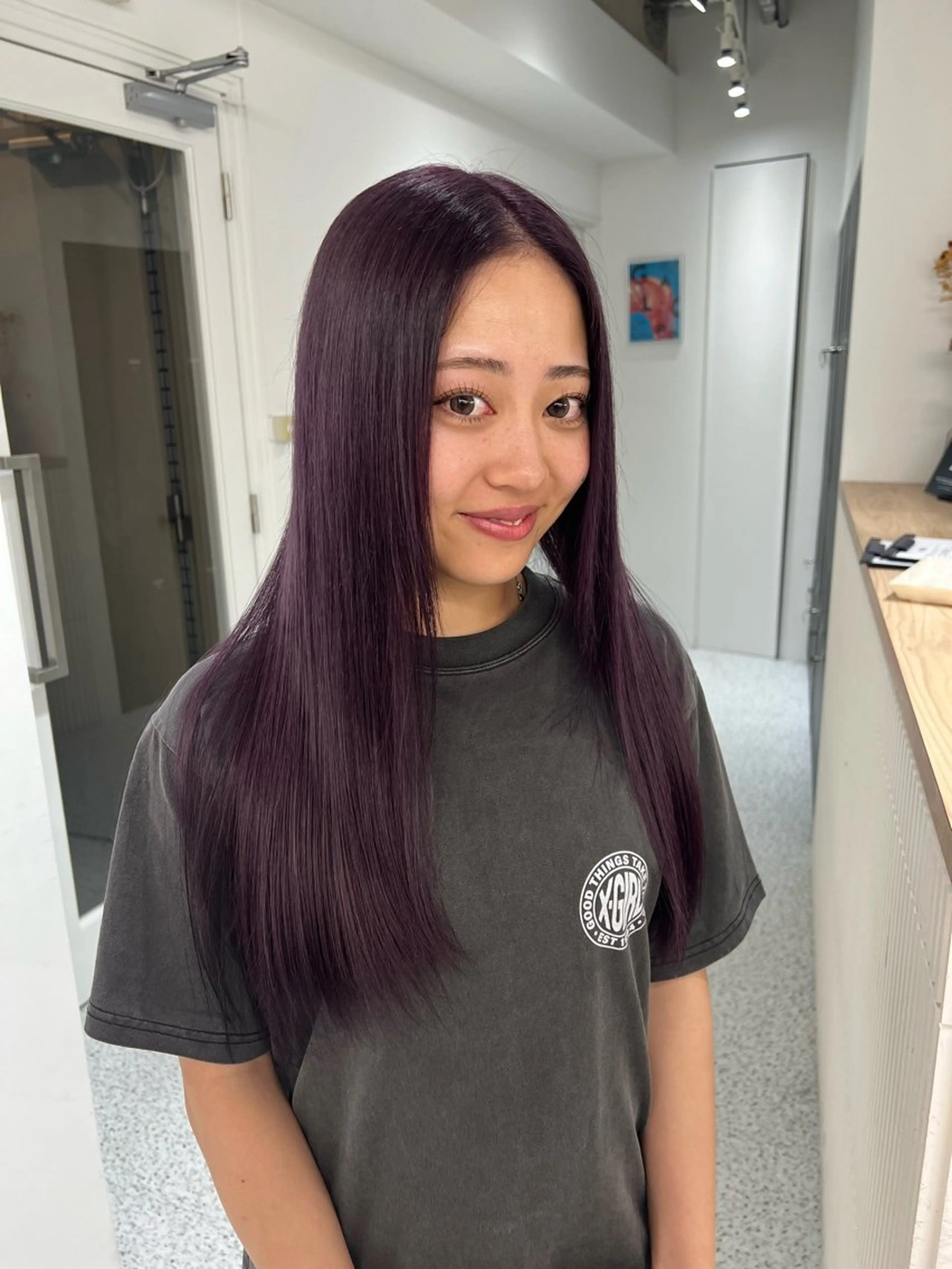 ロング カラー ベージュカラー ブリーチ ハイトーンカラー オリーブベージュ オリーブカラー ヘアカラー 小川 陽菜のヘアスタイル