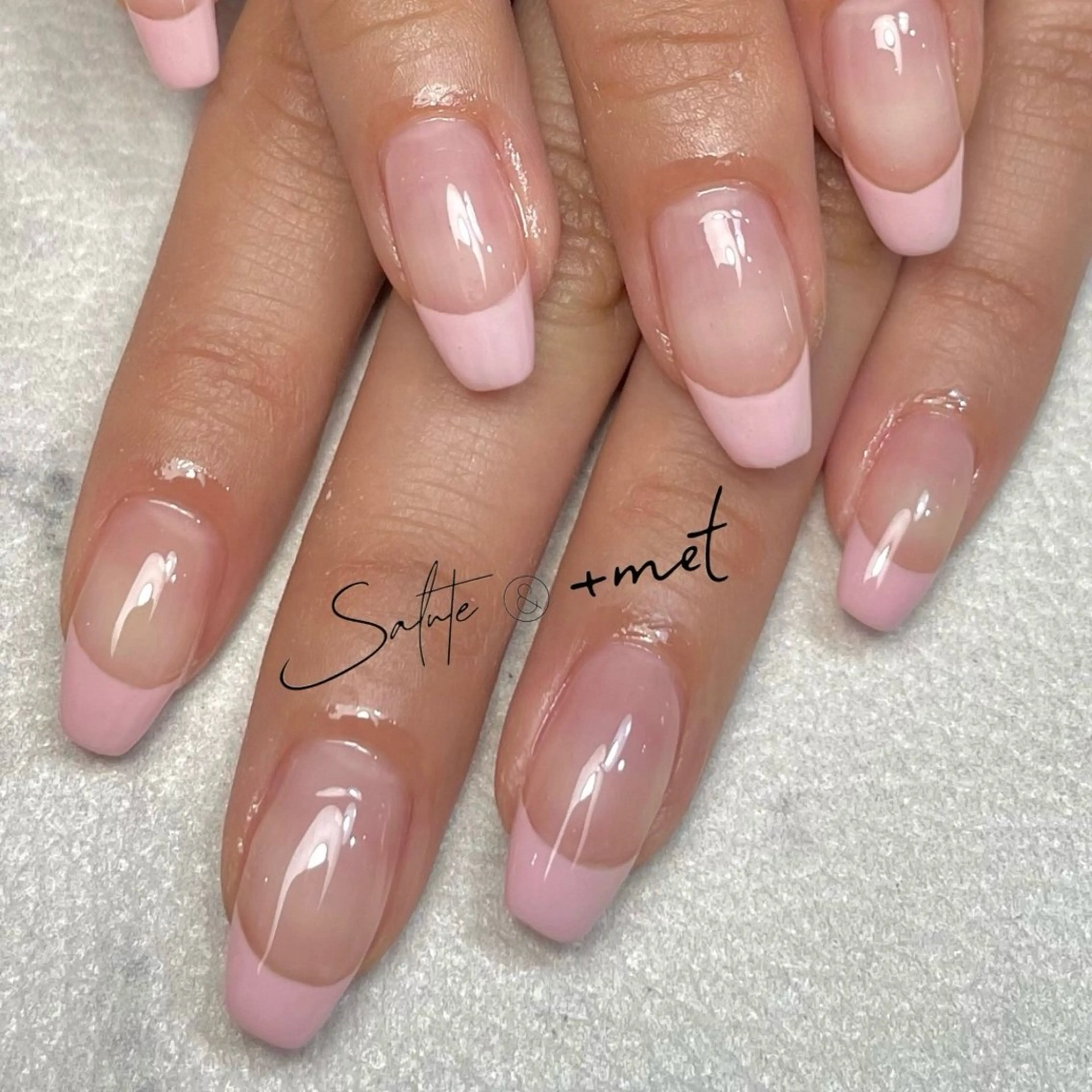 ネイル フレンチネイル ガーリー ピンク シンプルネイル バレンタイン ハンドネイル 堀内 美里のネイルデザイン