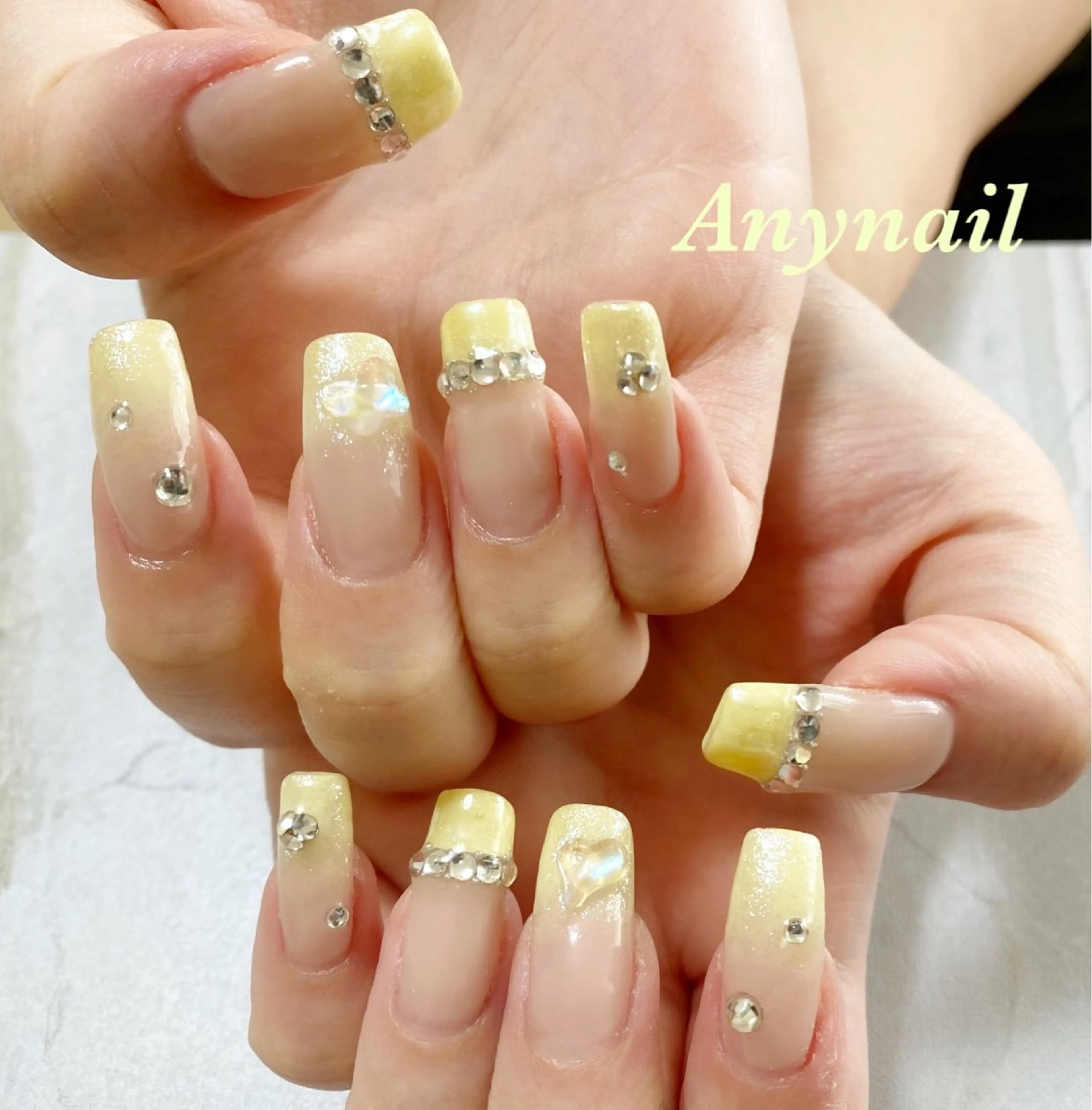 ネイル ブルー フレンチネイル グラデーション パステルネイル 黄色 ハンドネイル 岩澤 恵子のネイルデザイン
