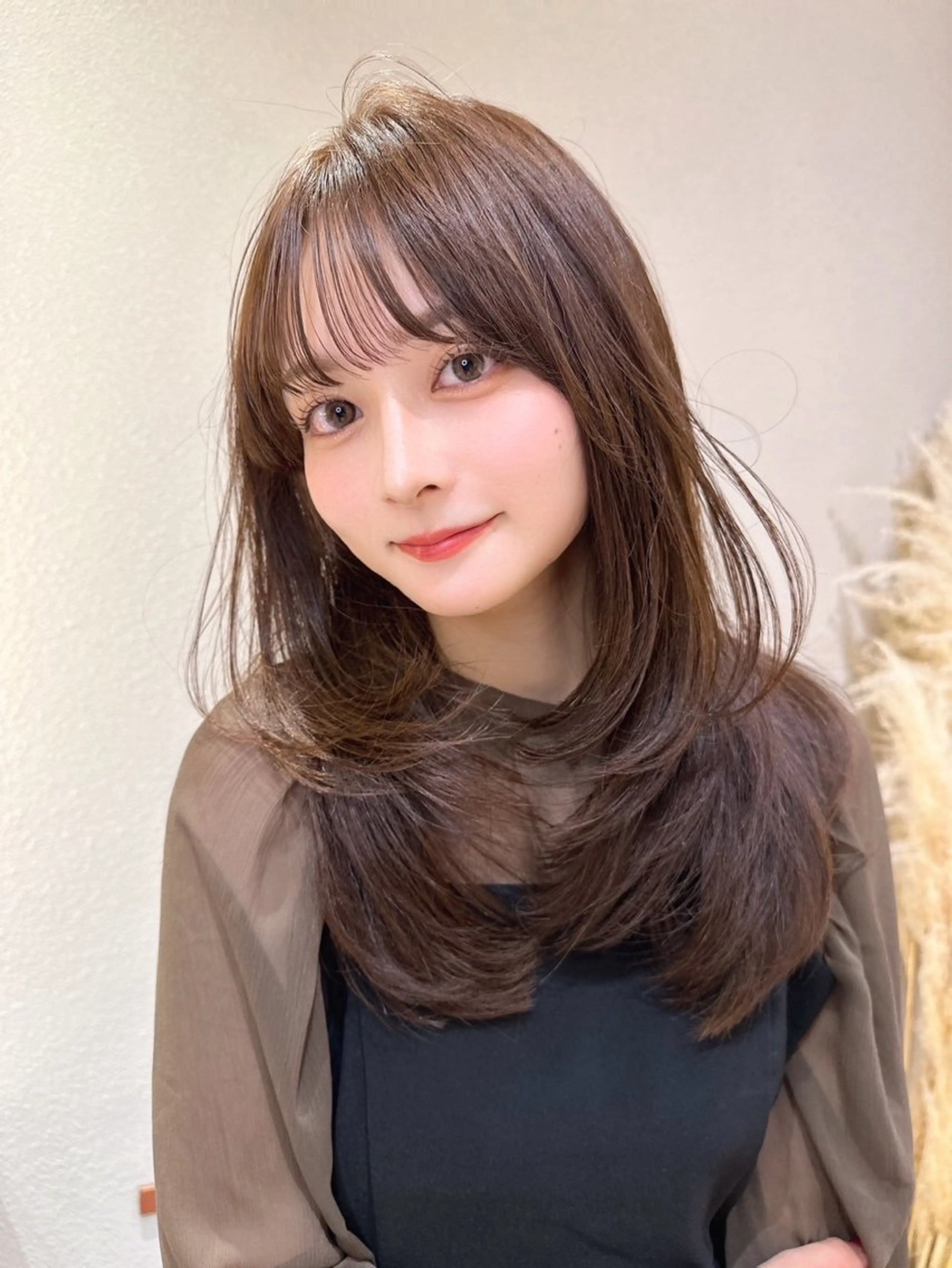 ミディアム カラー 前川薫子🌙艶カラー 🩶レイヤーカットのヘアスタイル