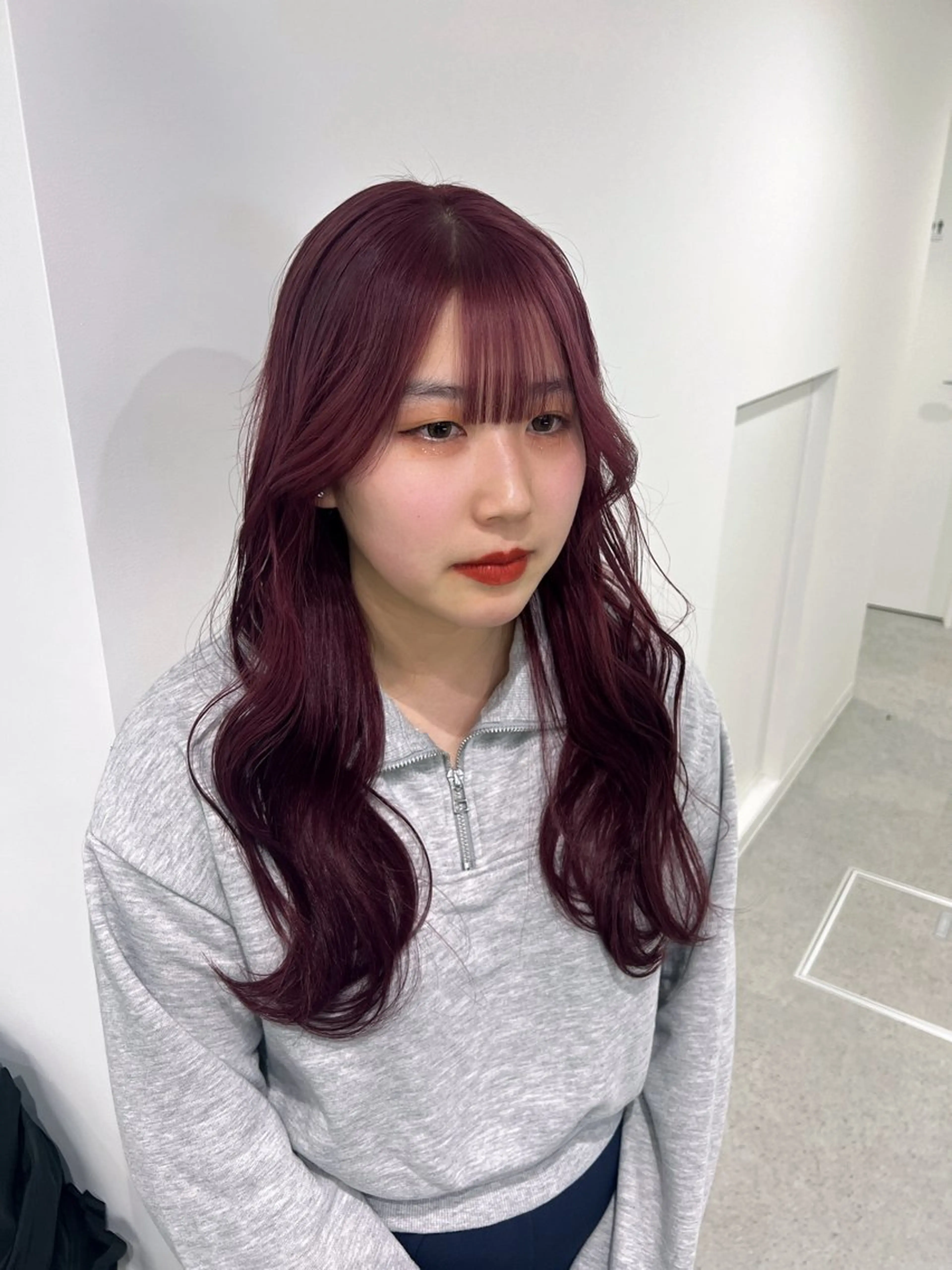 ロング カラー ヘアカラー 暗髪🩶ラベンダー/ ブルー/ユウナ🤍のヘアスタイル