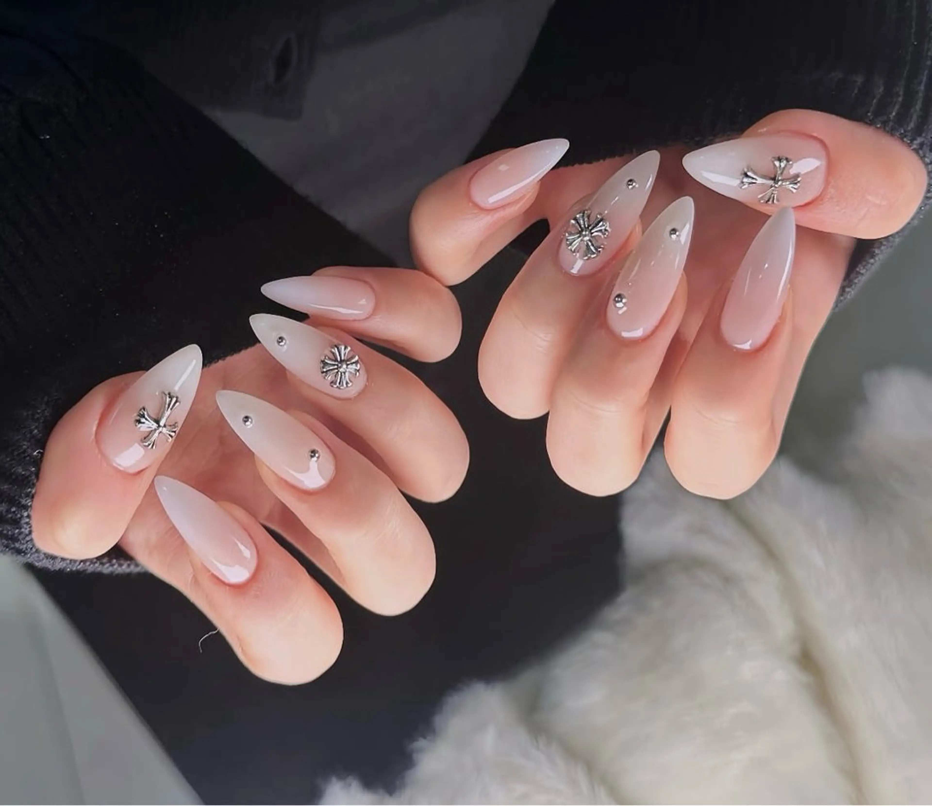 ネイル ハンドネイル 🎀PG🩵 ネイルサロンのネイルデザイン