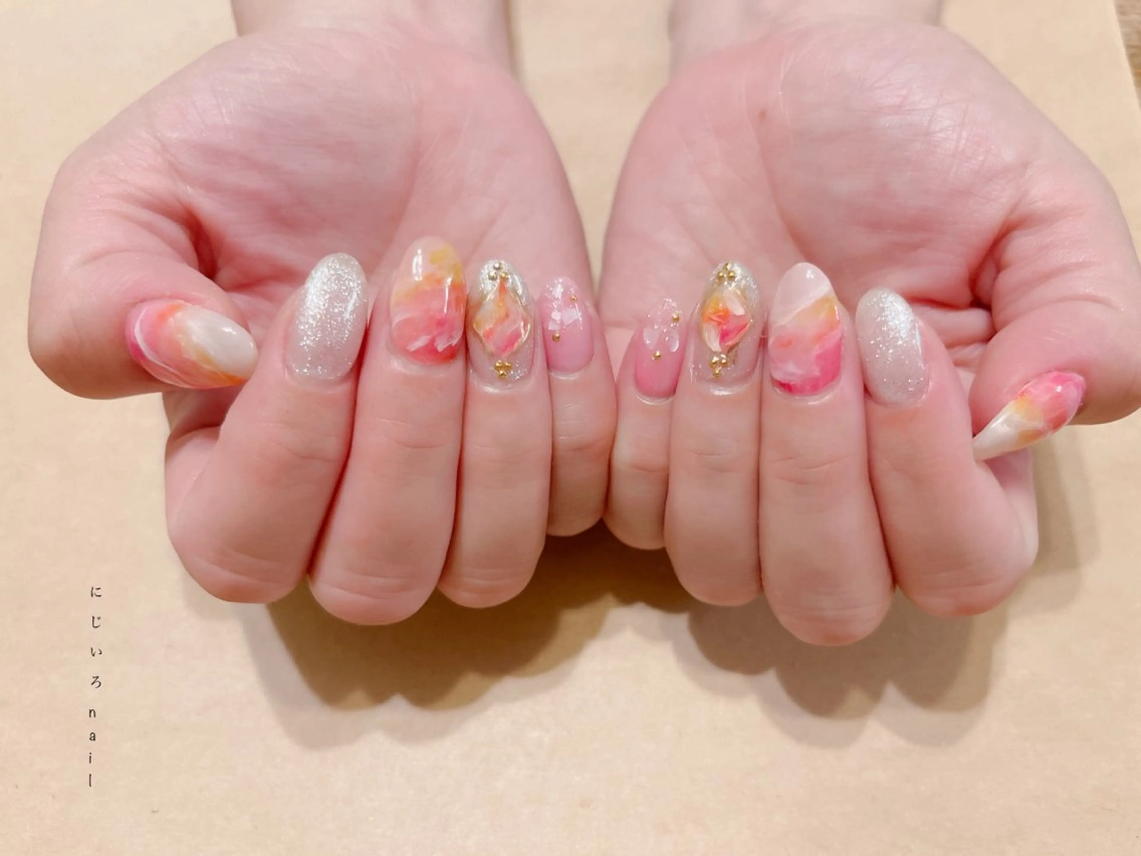 ネイル にじいろ nailのネイルデザイン