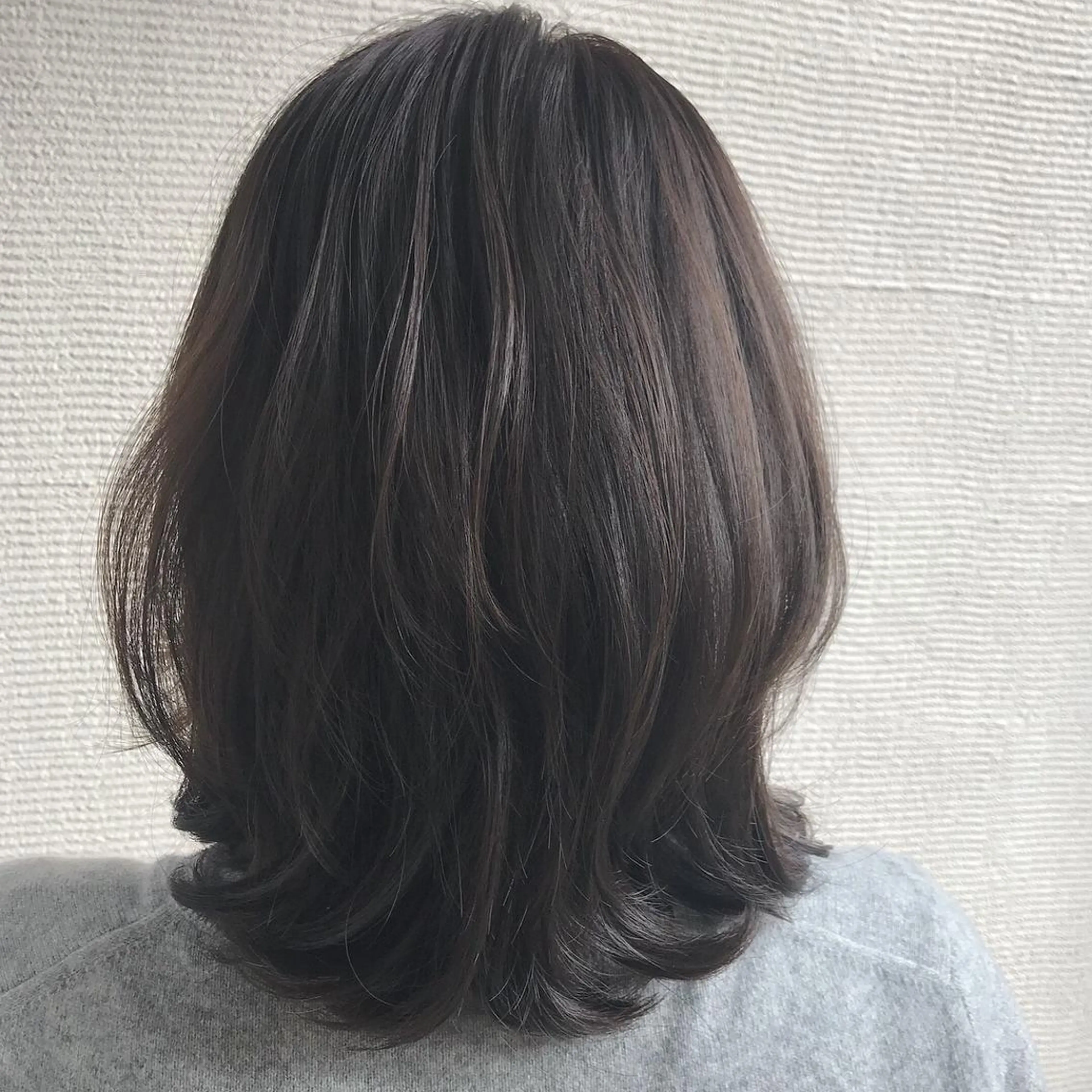 ミディアム カラー カット ヘアカラー トリートメント 庭山 理沙のヘアスタイル