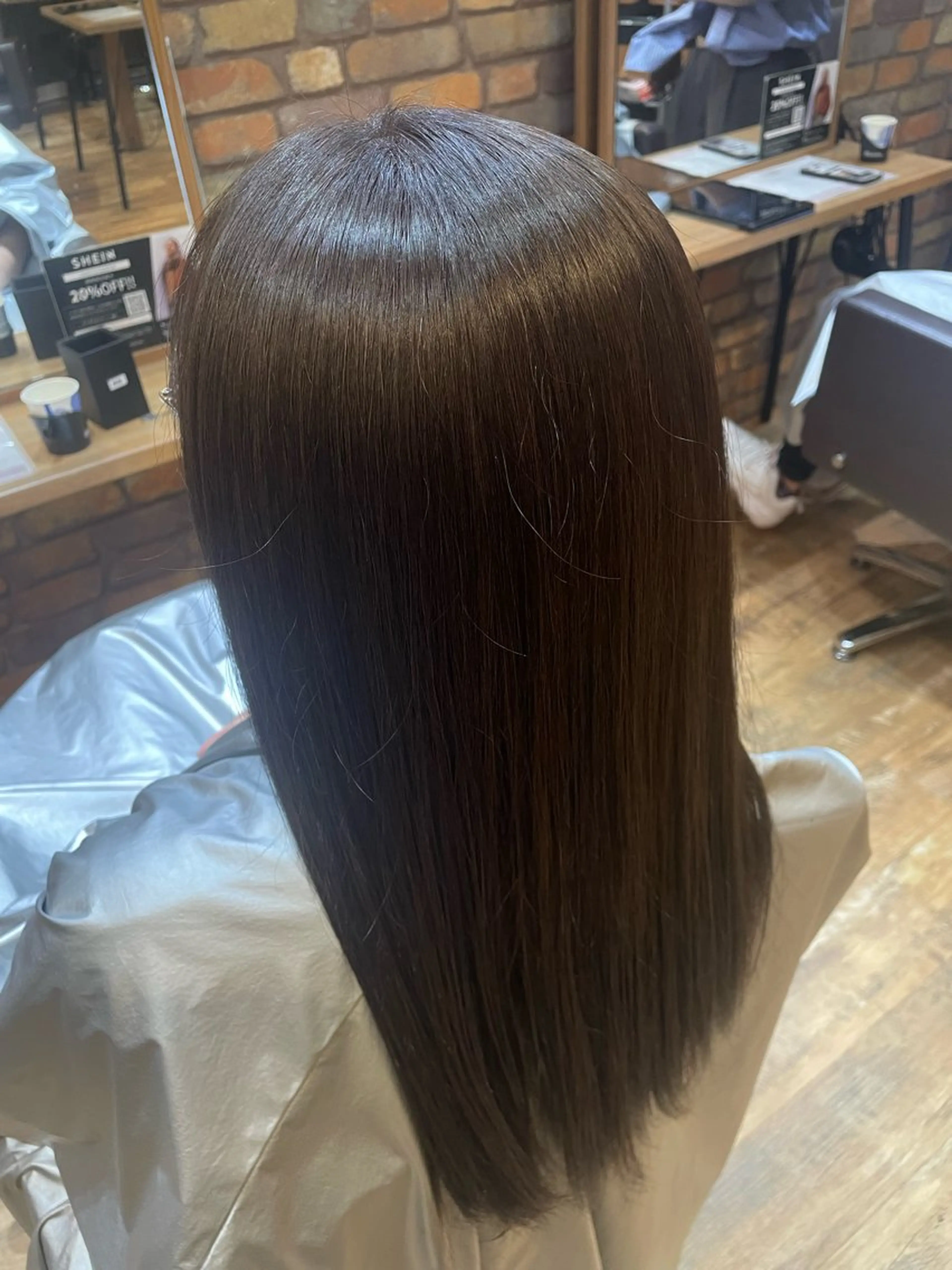 ロング アグヘアーヒート岐阜本巣店所属・伊賀 瑞月のヘアスタイル