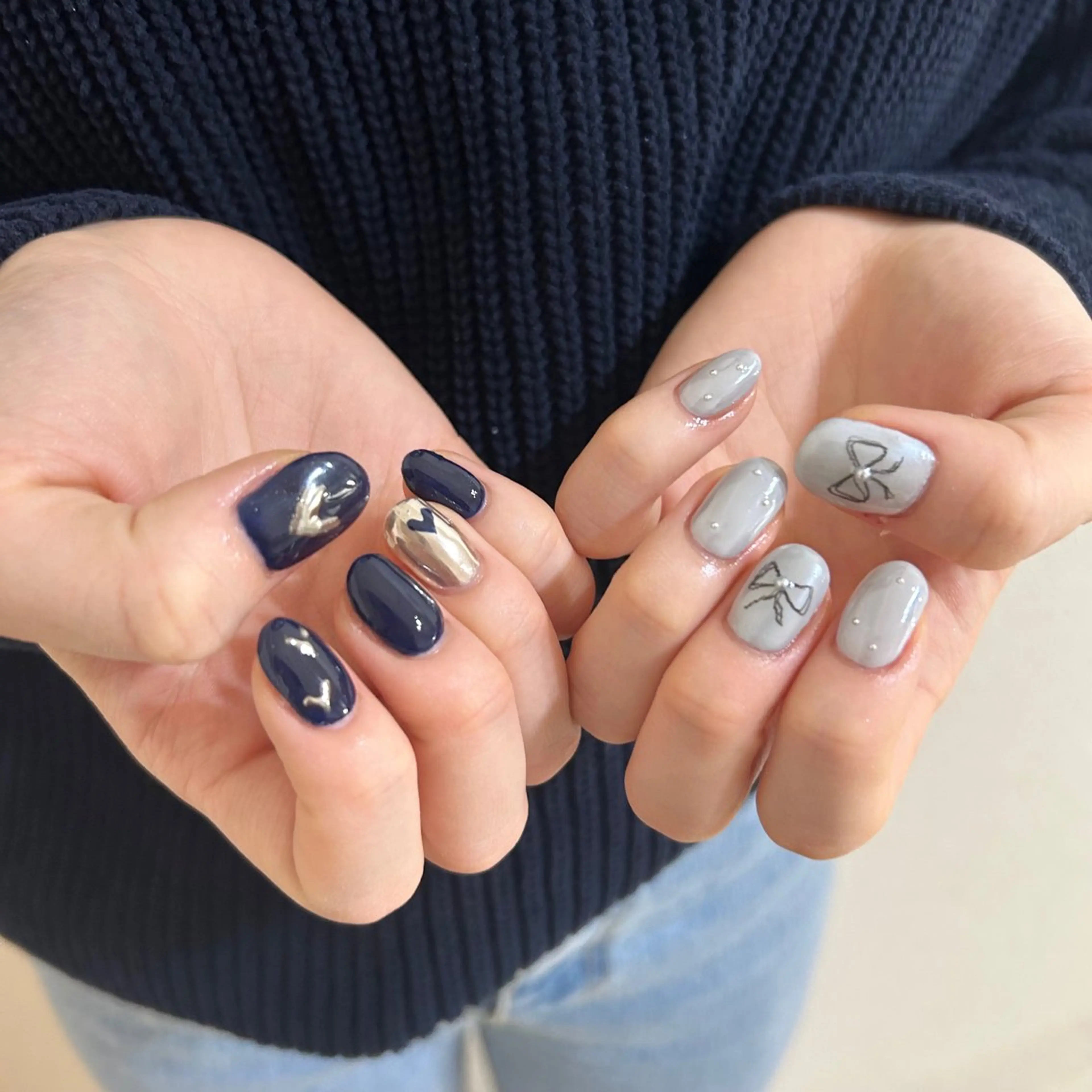 ネイル ブルー フットネイル ジェルネイル キラキラネイル 韓国ネイル RooM -produce by maynail-所属・RooM -mizuki-のネイルデザイン