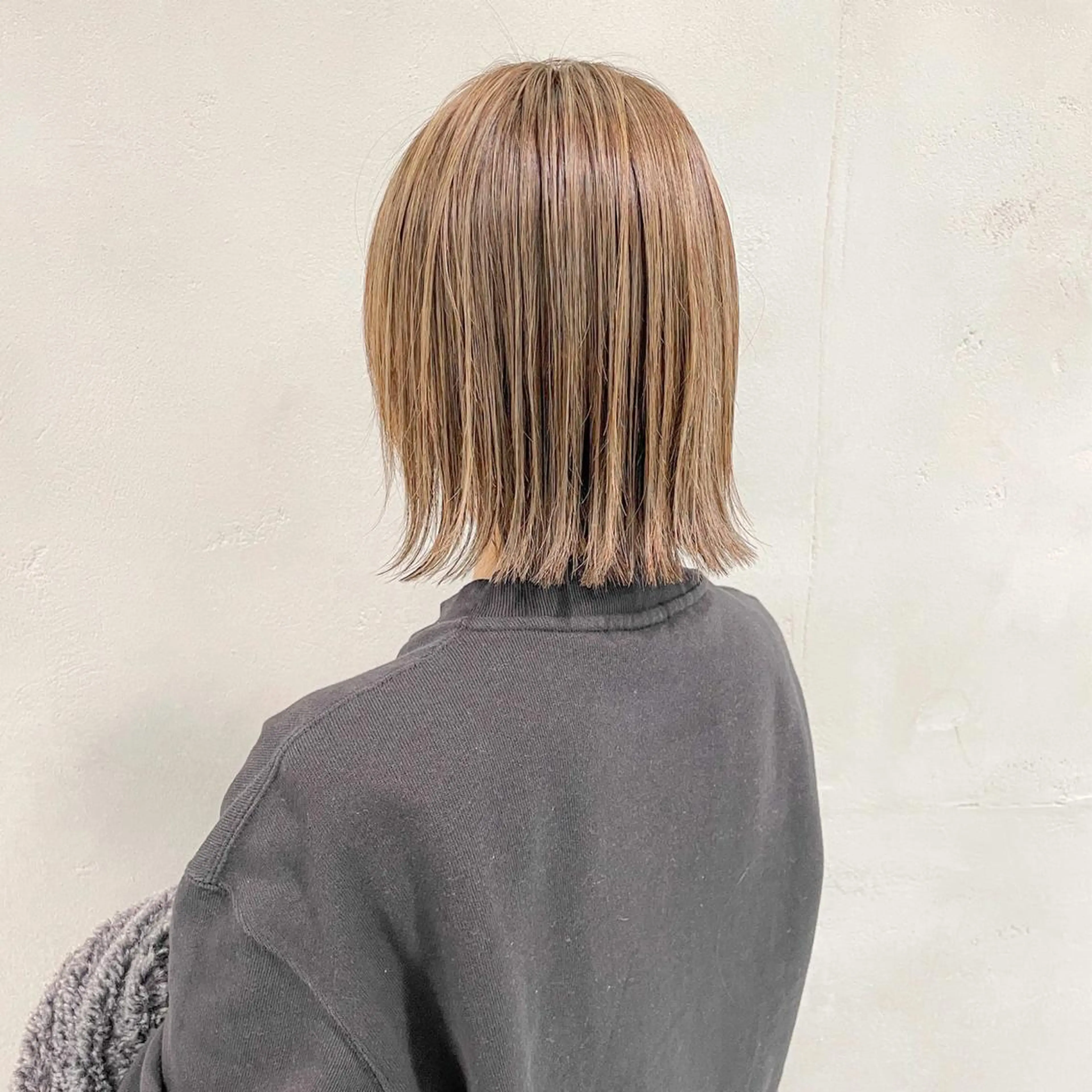 ミディアム カラー ハイライトカラー ボブ ハイライト カット ヘアカラー トリートメント 阿田 悠士朗のヘアスタイル