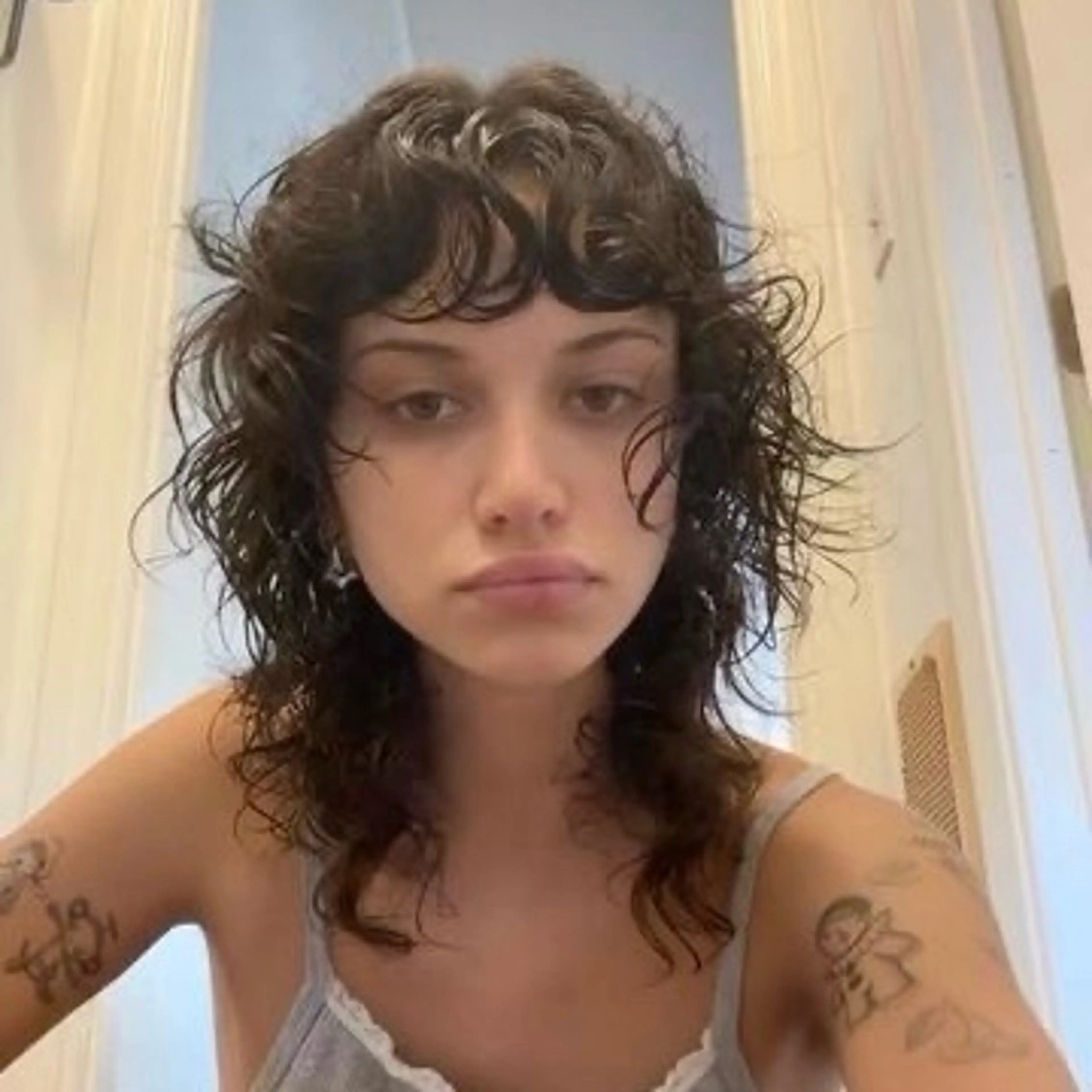 ミディアム パーマ 🌀perm 🌀のヘアスタイル