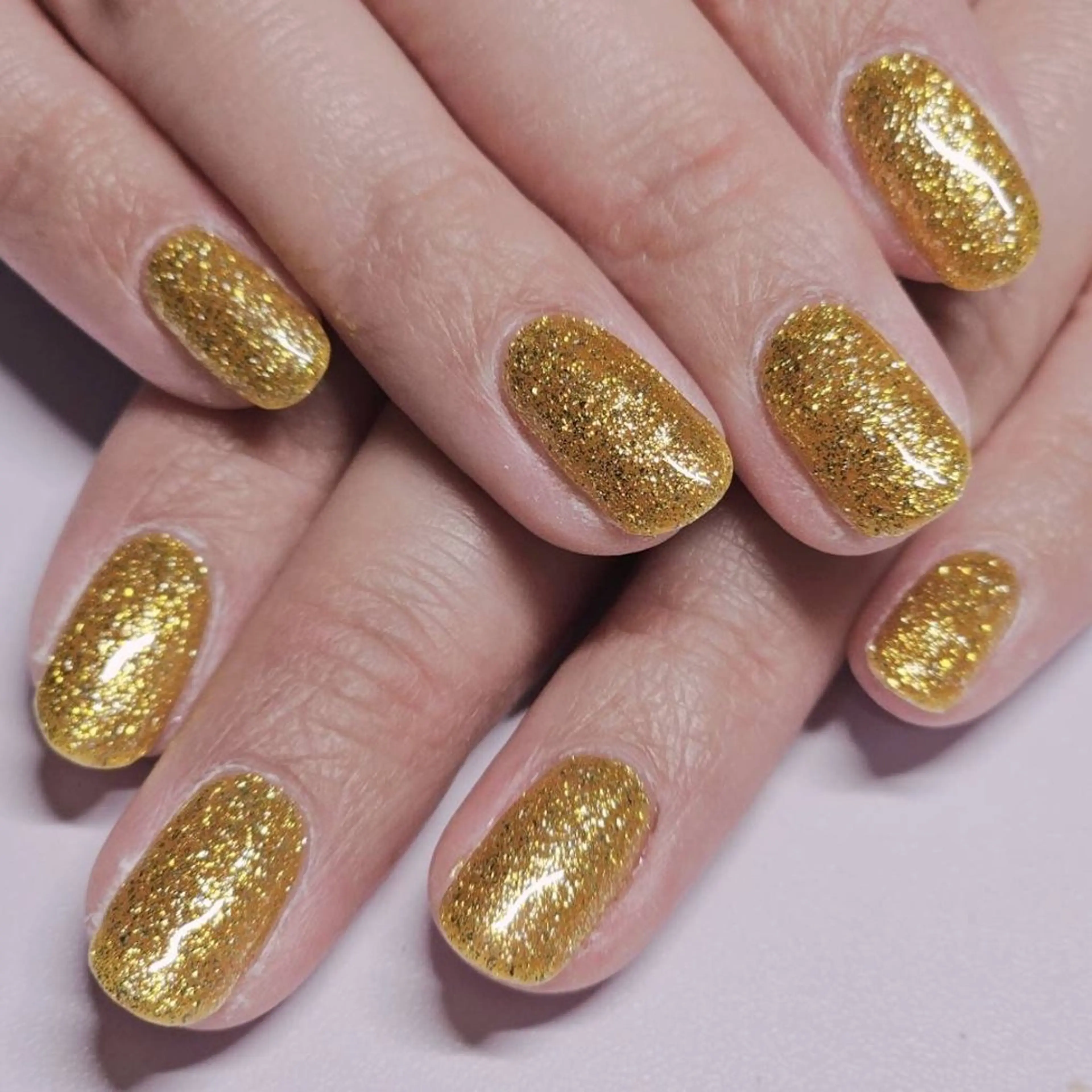 ネイル クリアネイル ラメ(グリッター) ワンカラーネイル 黄色 ハンドネイル よしだ ひろきのネイルデザイン