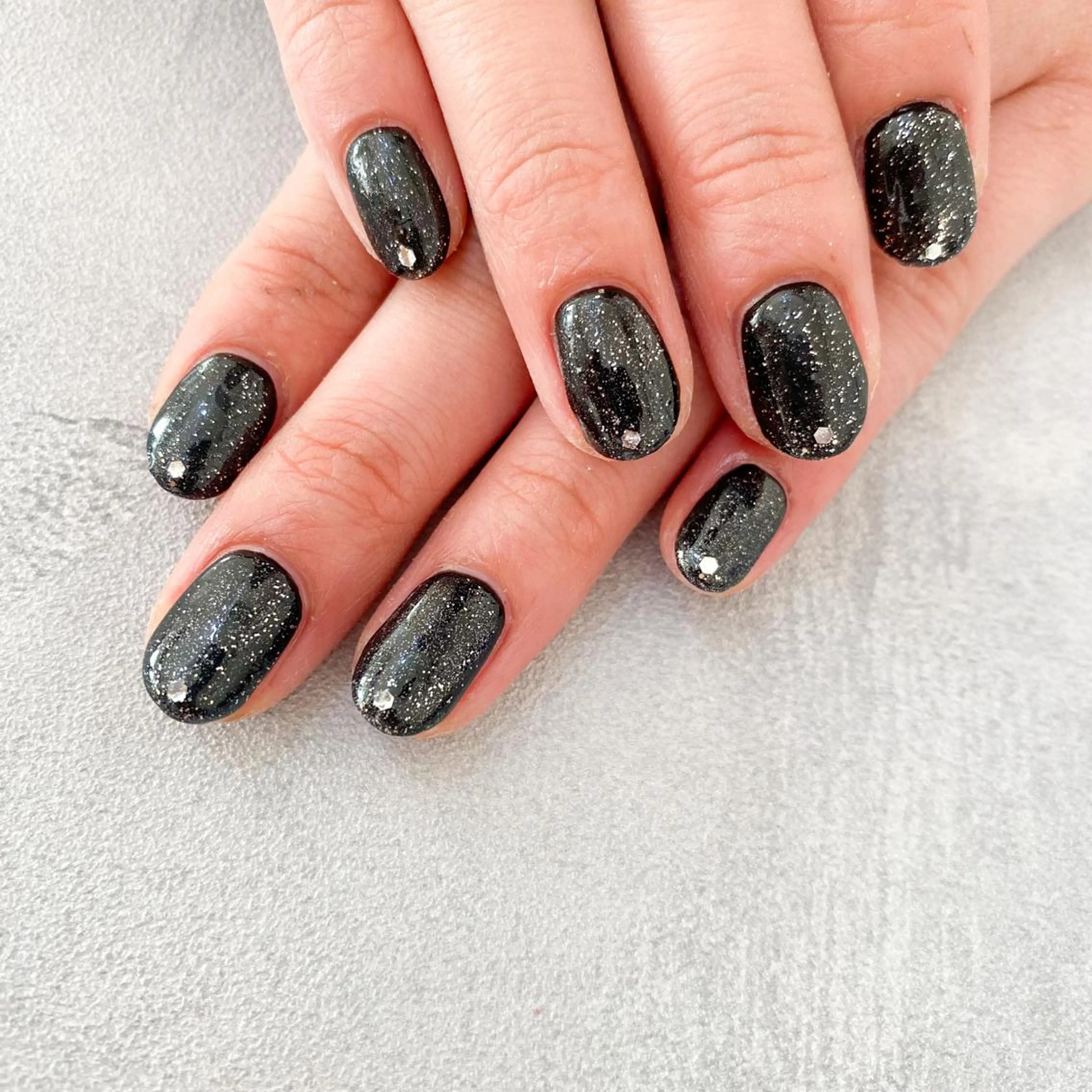 ネイル ハンドネイル ゴテゴテ💙ワンホン リオナのネイルデザイン