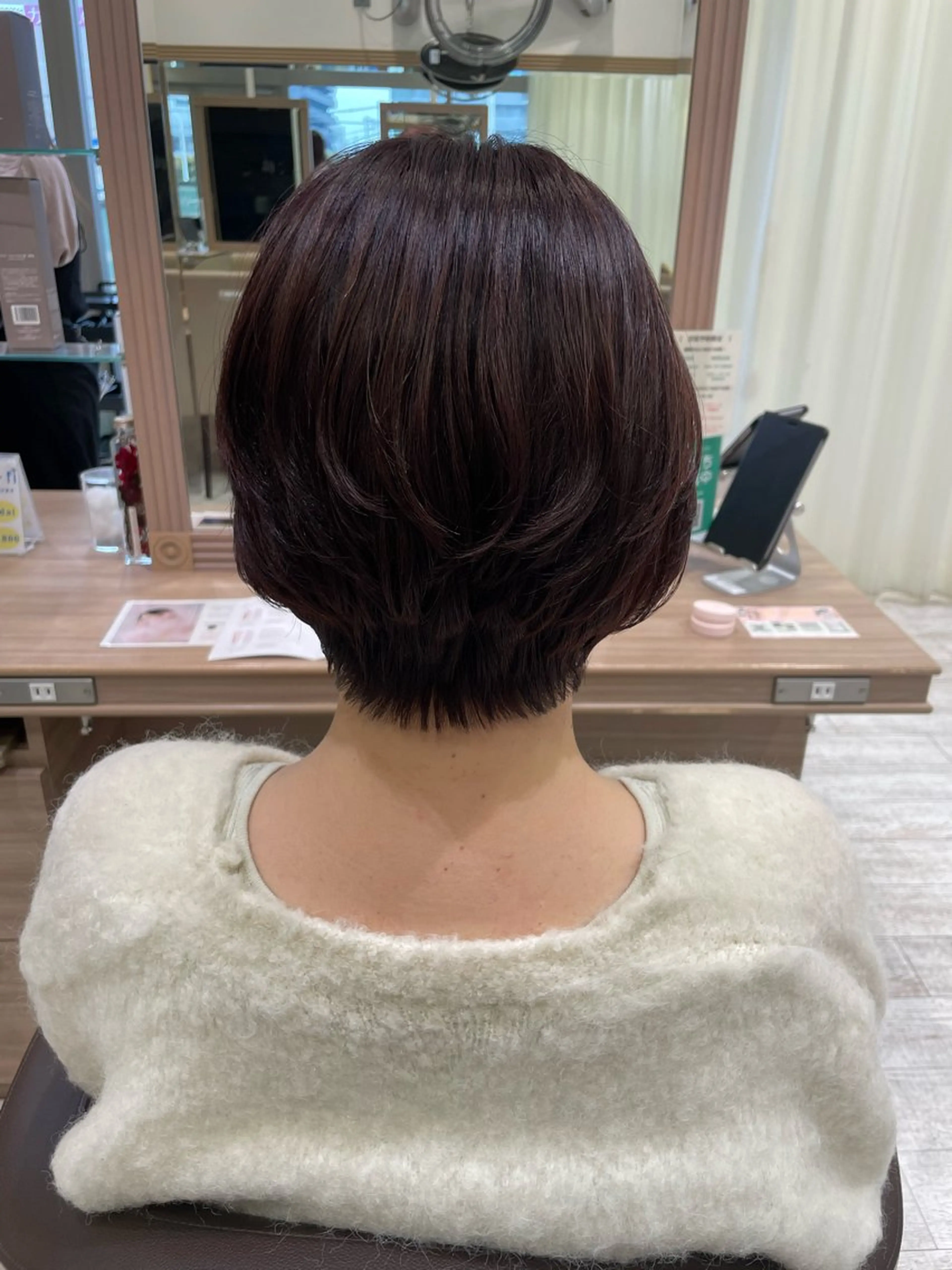 ショート カラー ベージュカラー ピンクカラー ピンクベージュ 髪質改善 トリートメント カット ヘアカラー トリートメント 加藤 未歩のヘアスタイル