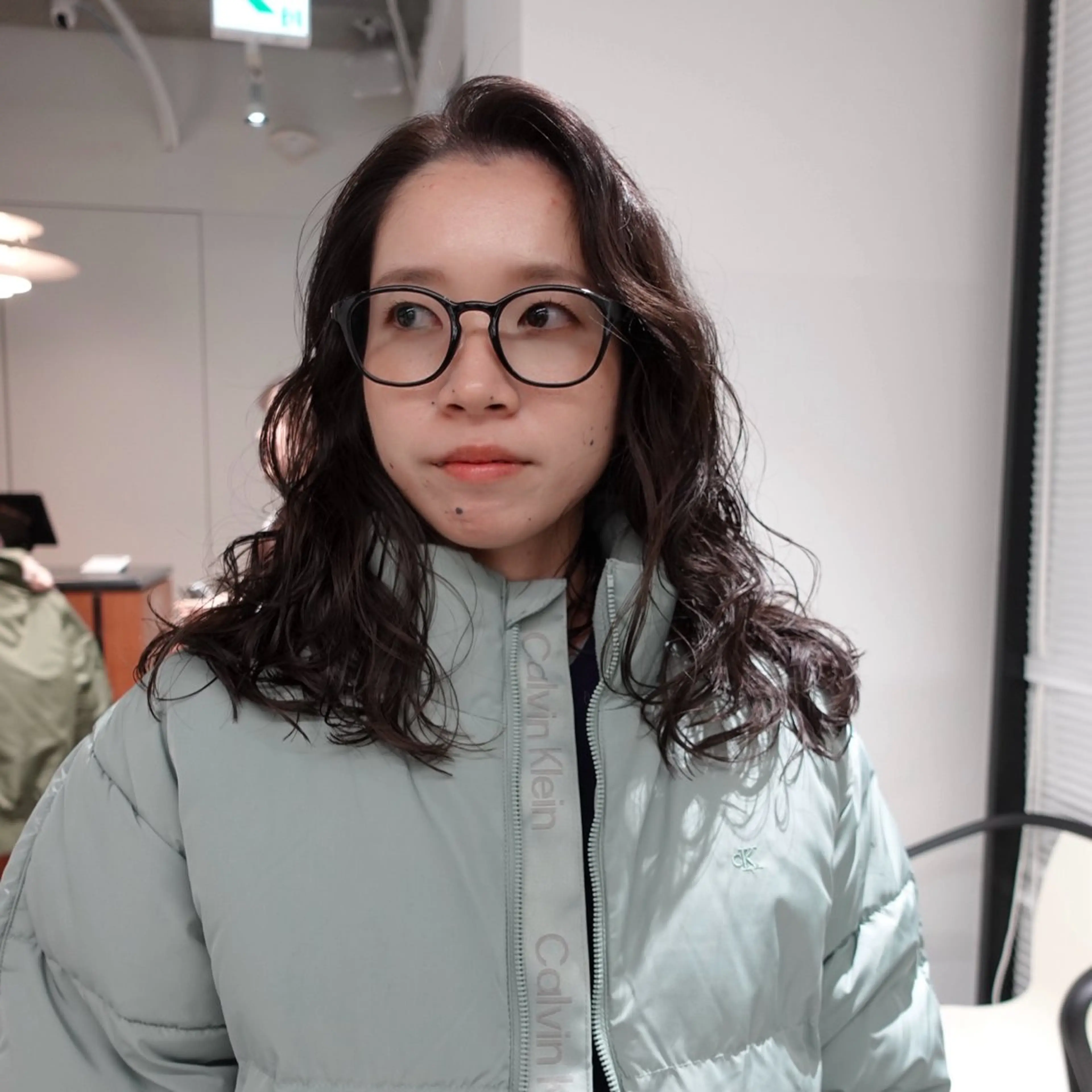 セミロング カラー パーマ ヘアアレンジ セミロングパーマ カット ヘアカラー パーマ 🌐サトウ リョウ🌐のヘアスタイル