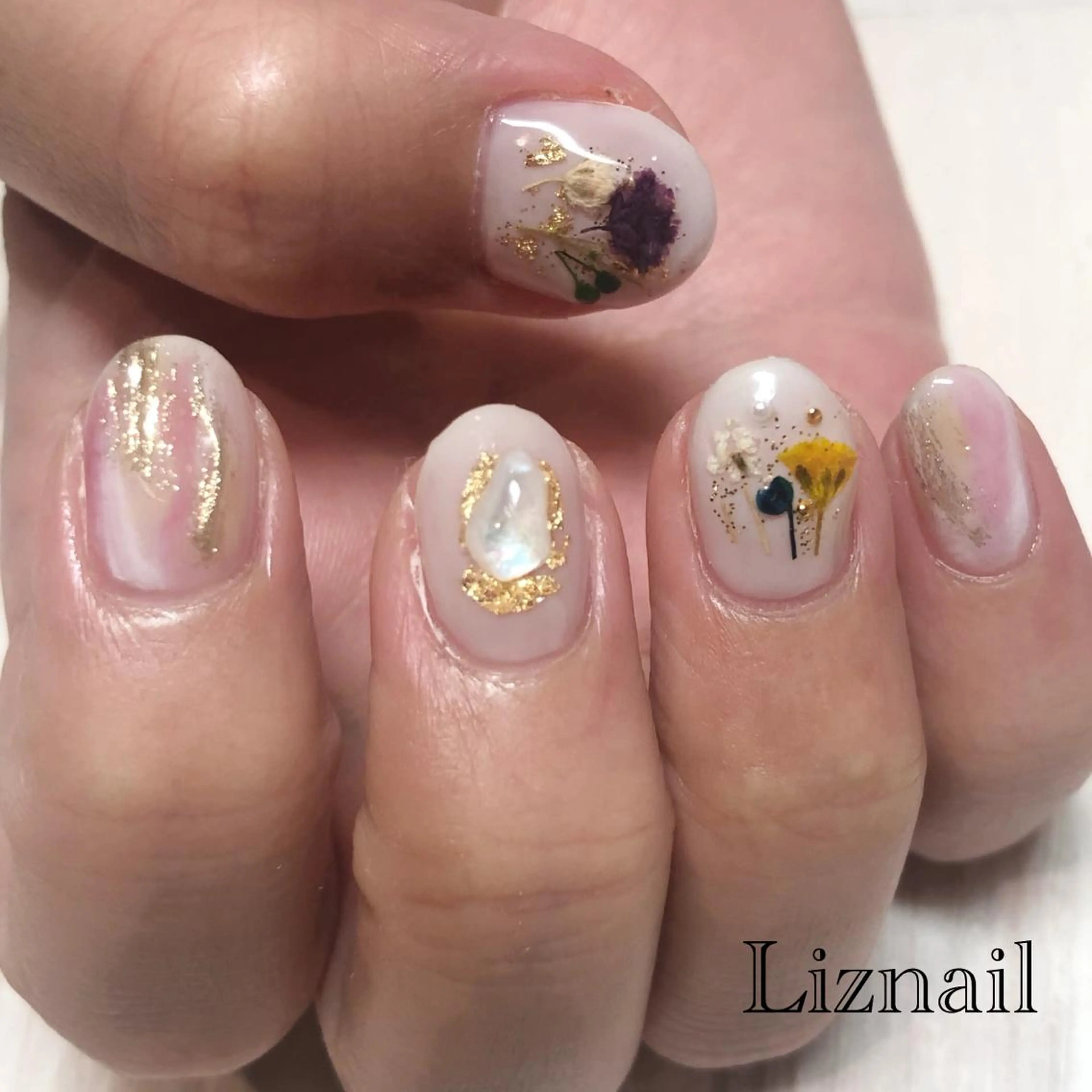 ネイル Rawr / saoriのネイルデザイン