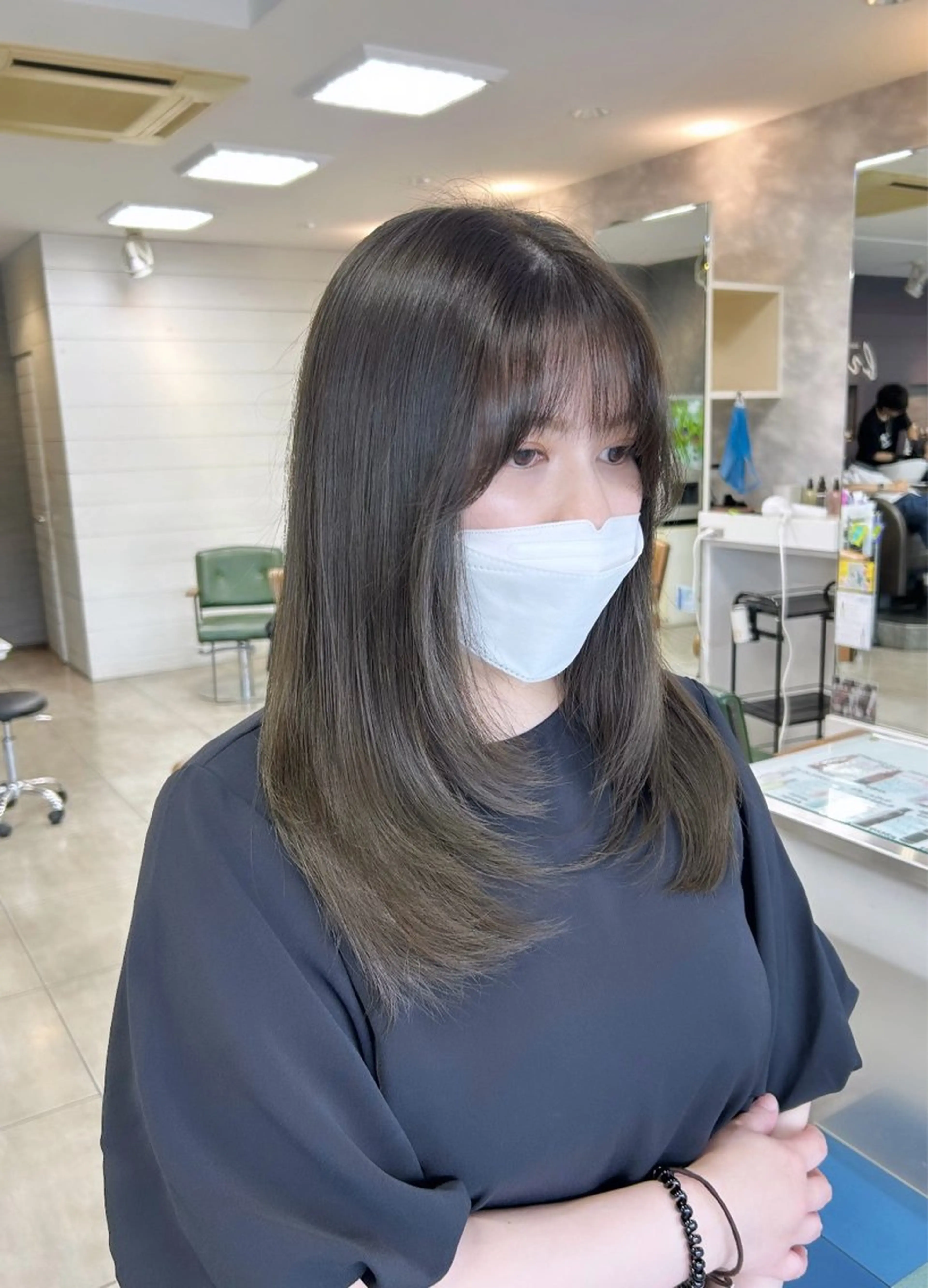 セミロング レイヤーカット カット ヘアカラー 🫧艶髪カラー🫧 森本くるみのヘアスタイル