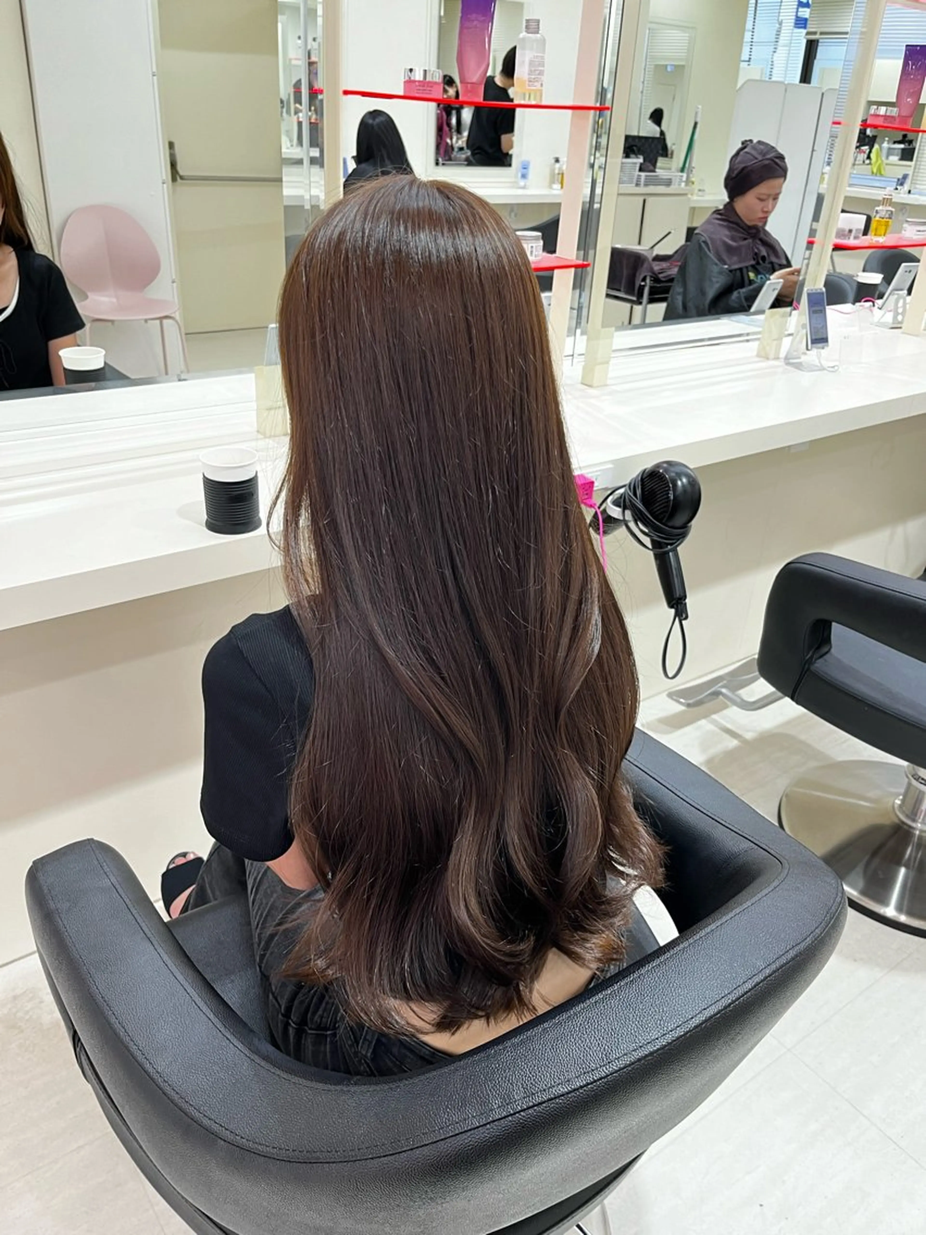 ロング カラー ヘアカラー トリートメント 💟RINNA 艶カラー💟のヘアスタイル