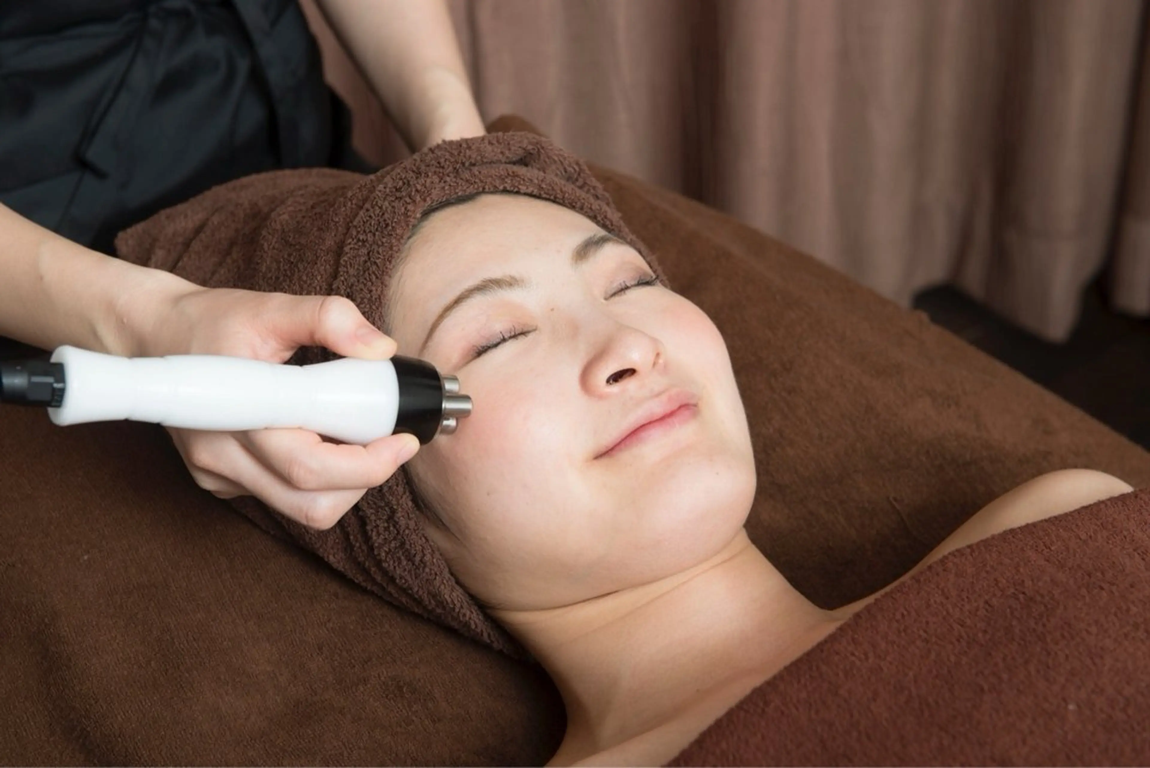 Ema salon satomiのネイルデザイン