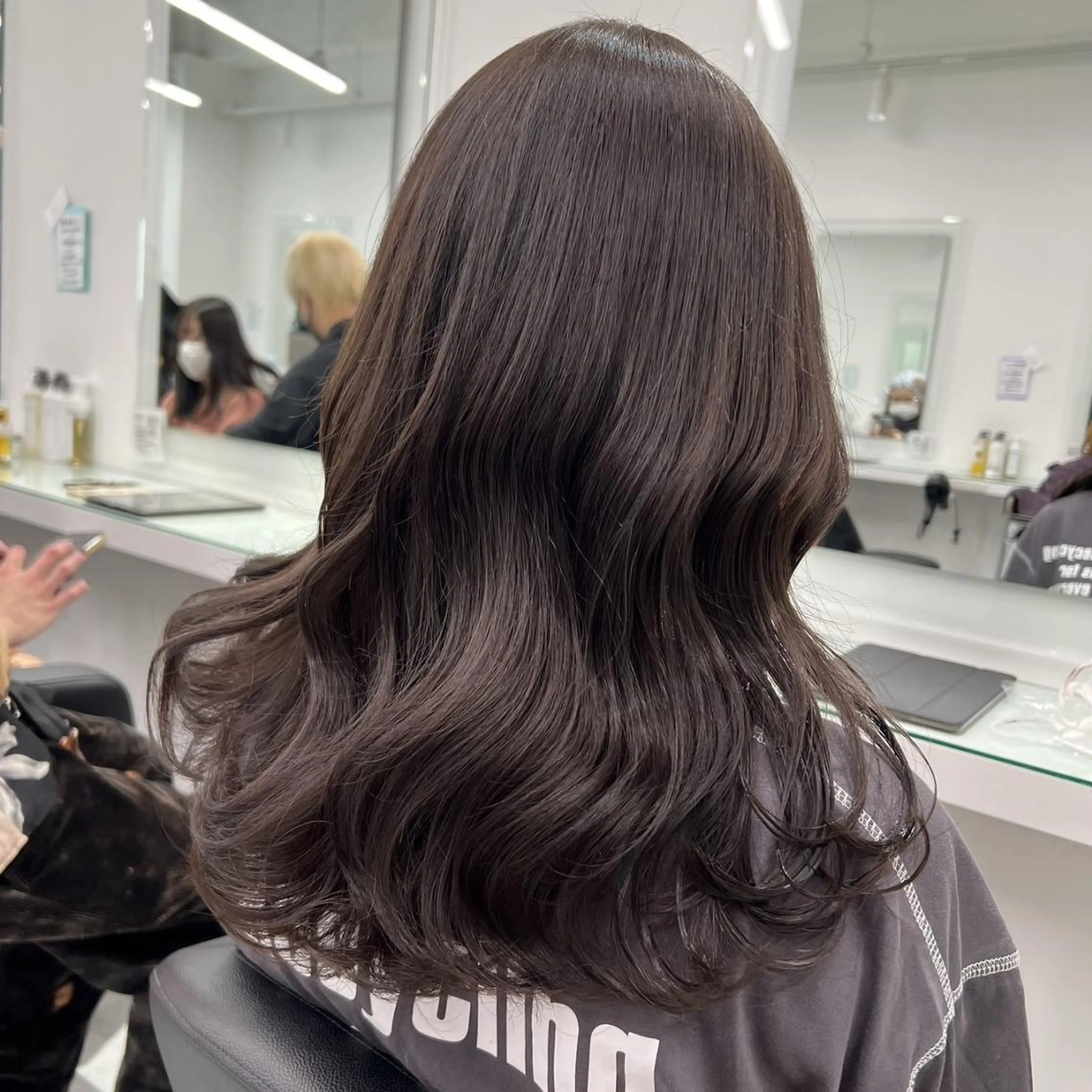 ロング カラー ヘアアレンジ カット ヘアカラー ヘッドスパ ヘアセット 透け上品ハイトーン 職人ゆうと🤍のヘアスタイル