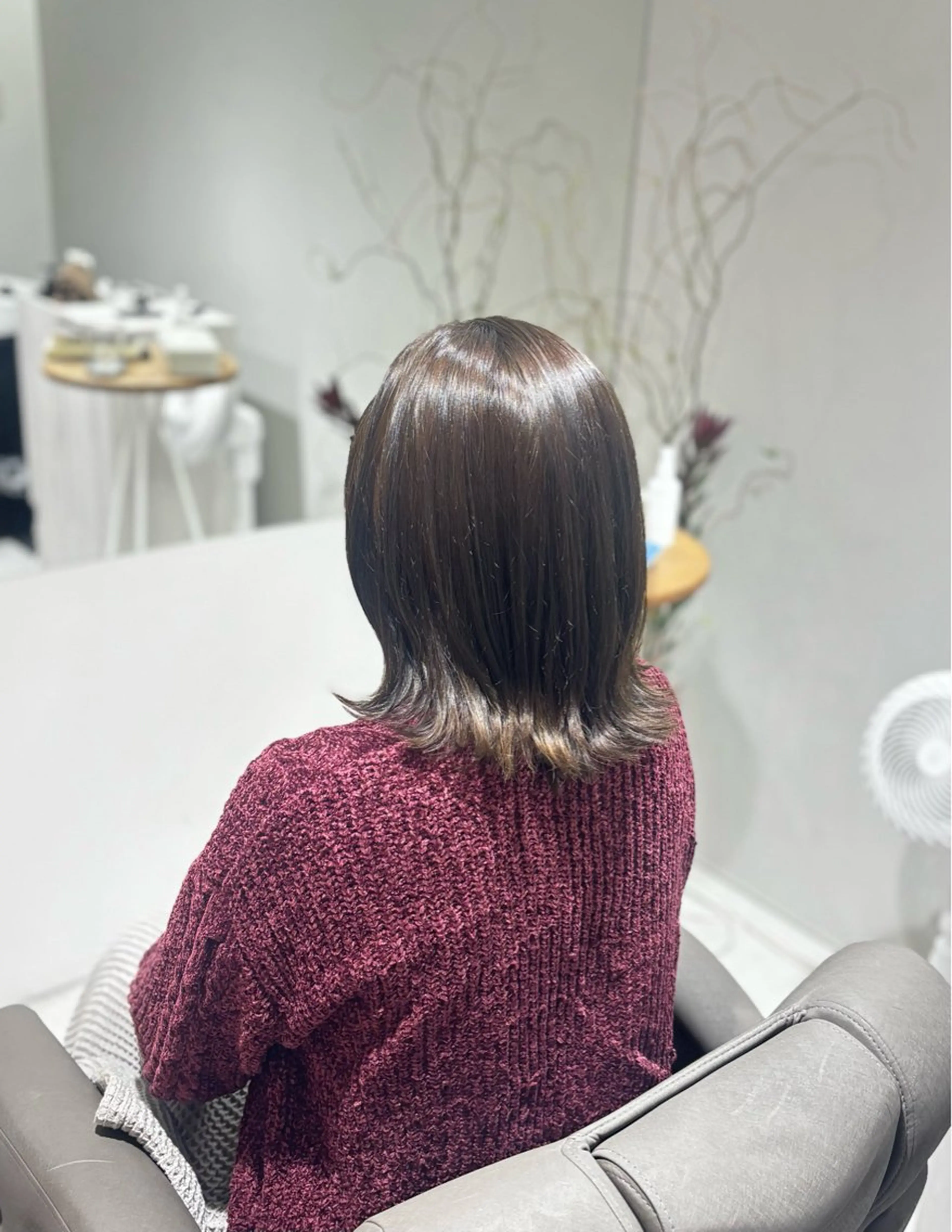 ミディアム カット ヘアカラー トリートメント 白土 さくらのヘアスタイル