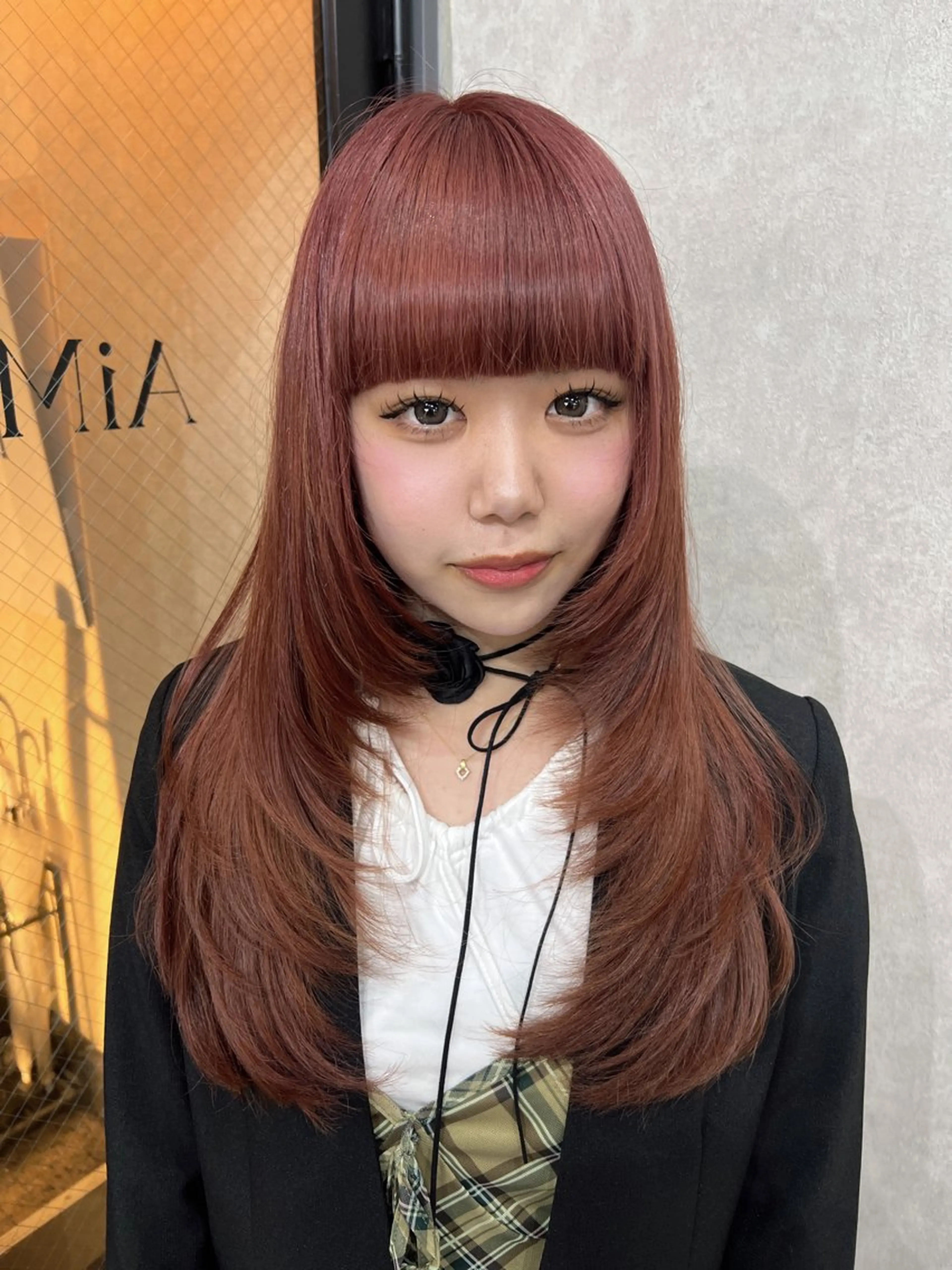 ロング カット トリートメント maya レイヤーカットのヘアスタイル