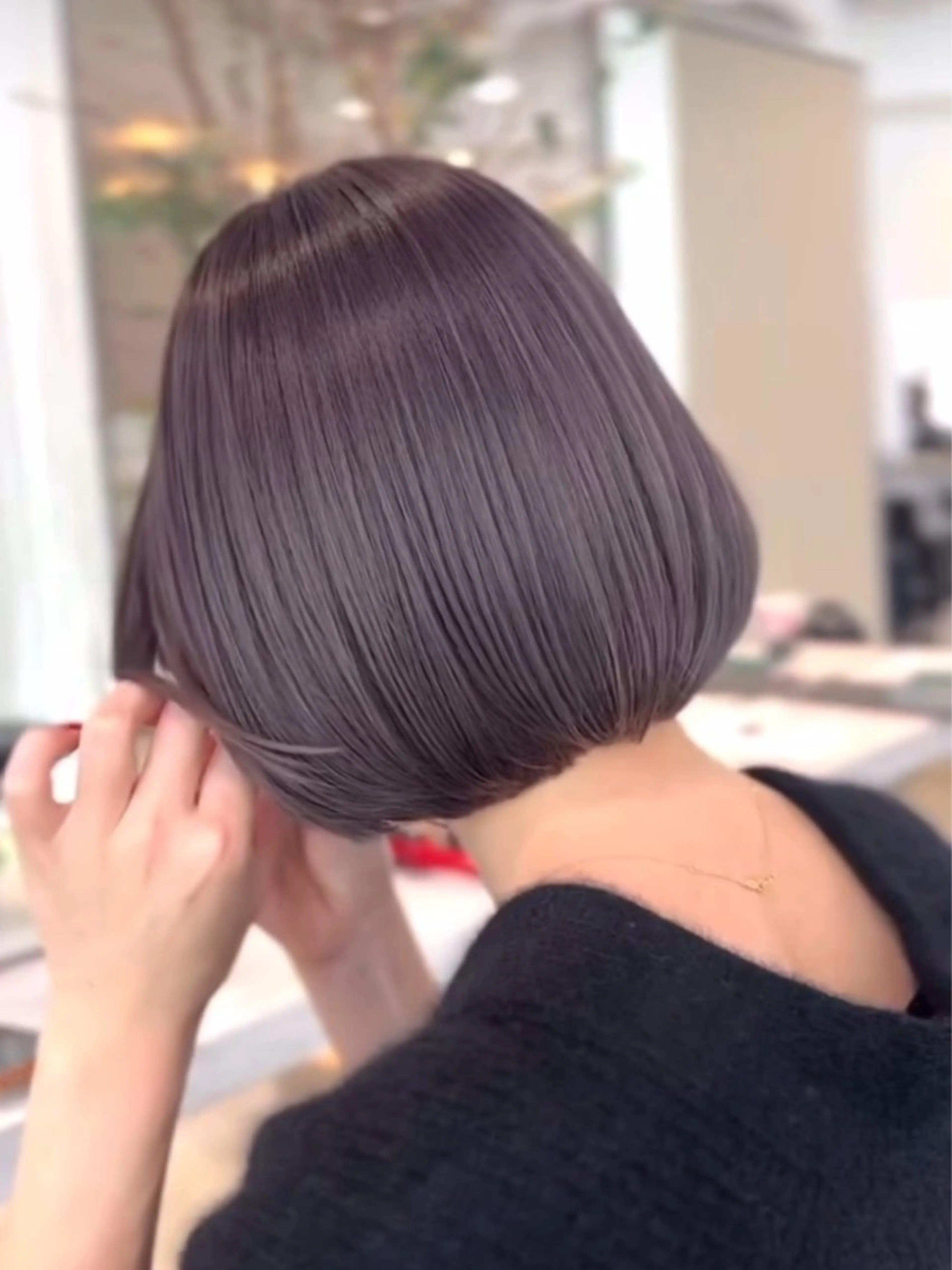 ショート カラー ブリーチ nok所属・レイヤー/ベージュ/ どますず🌺のヘアスタイル