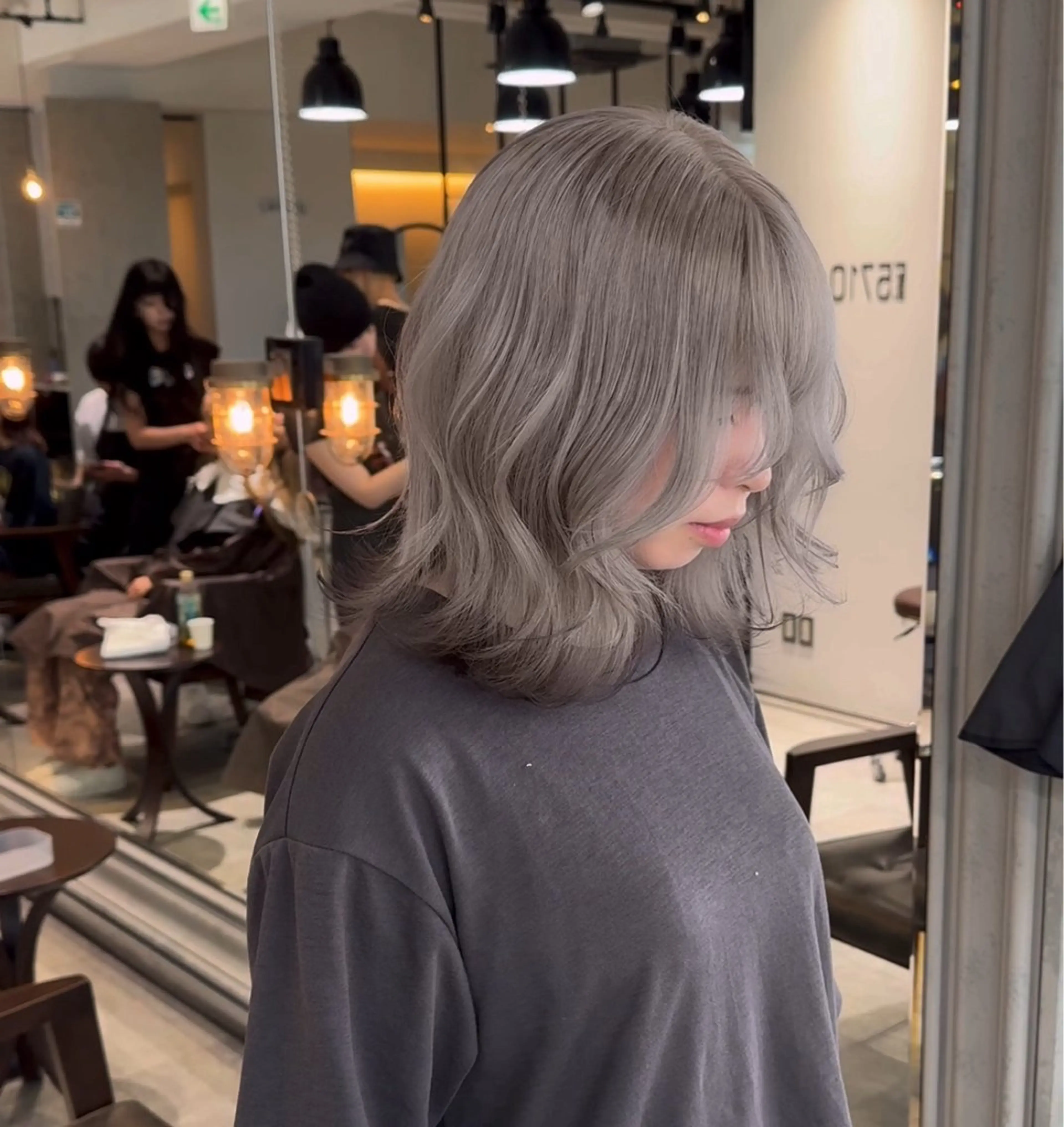 ミディアム カラー カット ヘアカラー トリートメント ヘアセット 💜ハイトーン💛 マジカルかいちゃんのヘアスタイル
