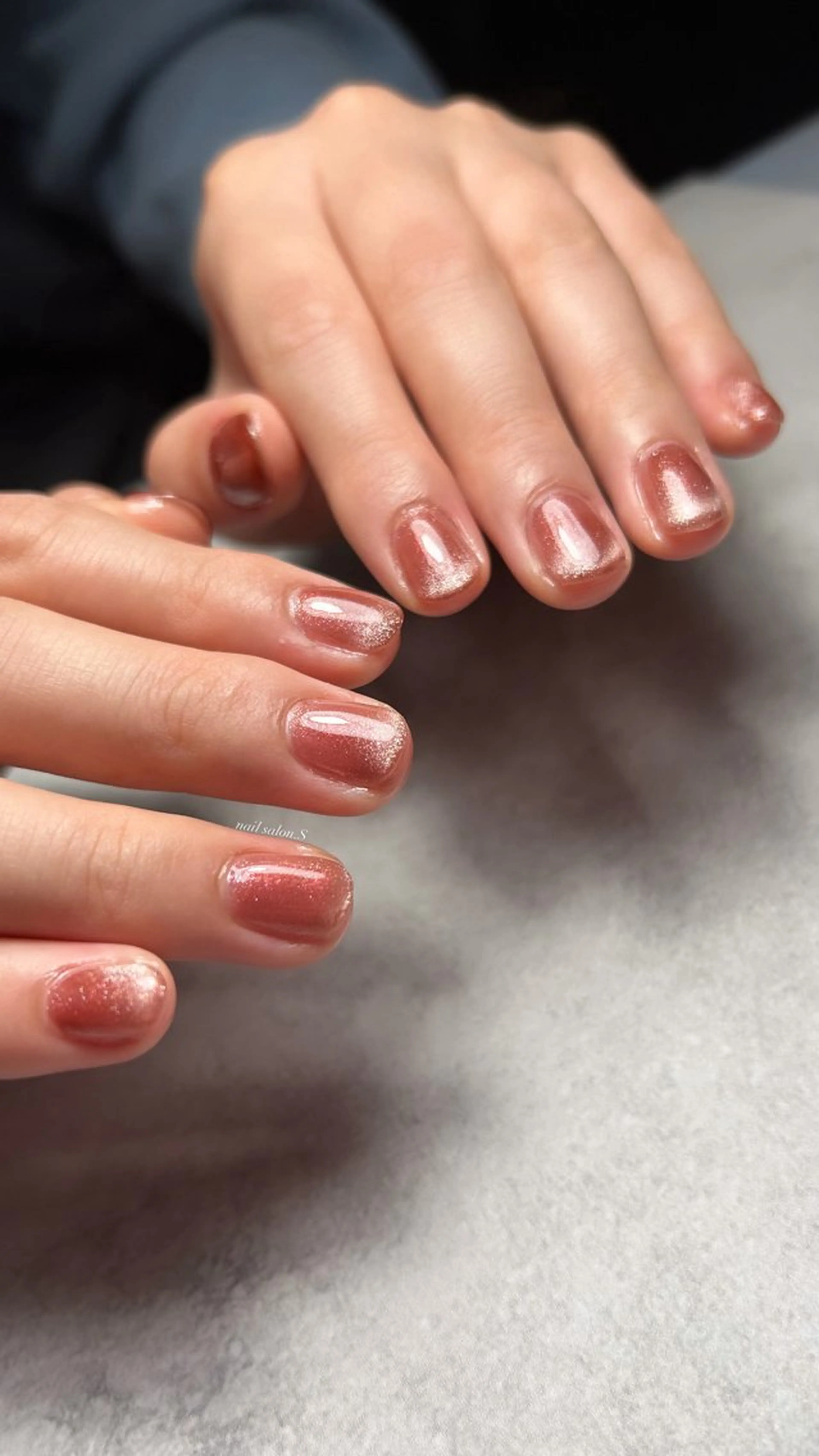 ネイル ジェルネイル 韓国ネイル ロングネイル マグネットネイル マグネットワンカラー ハンドネイル 関山 志乃のネイルデザイン