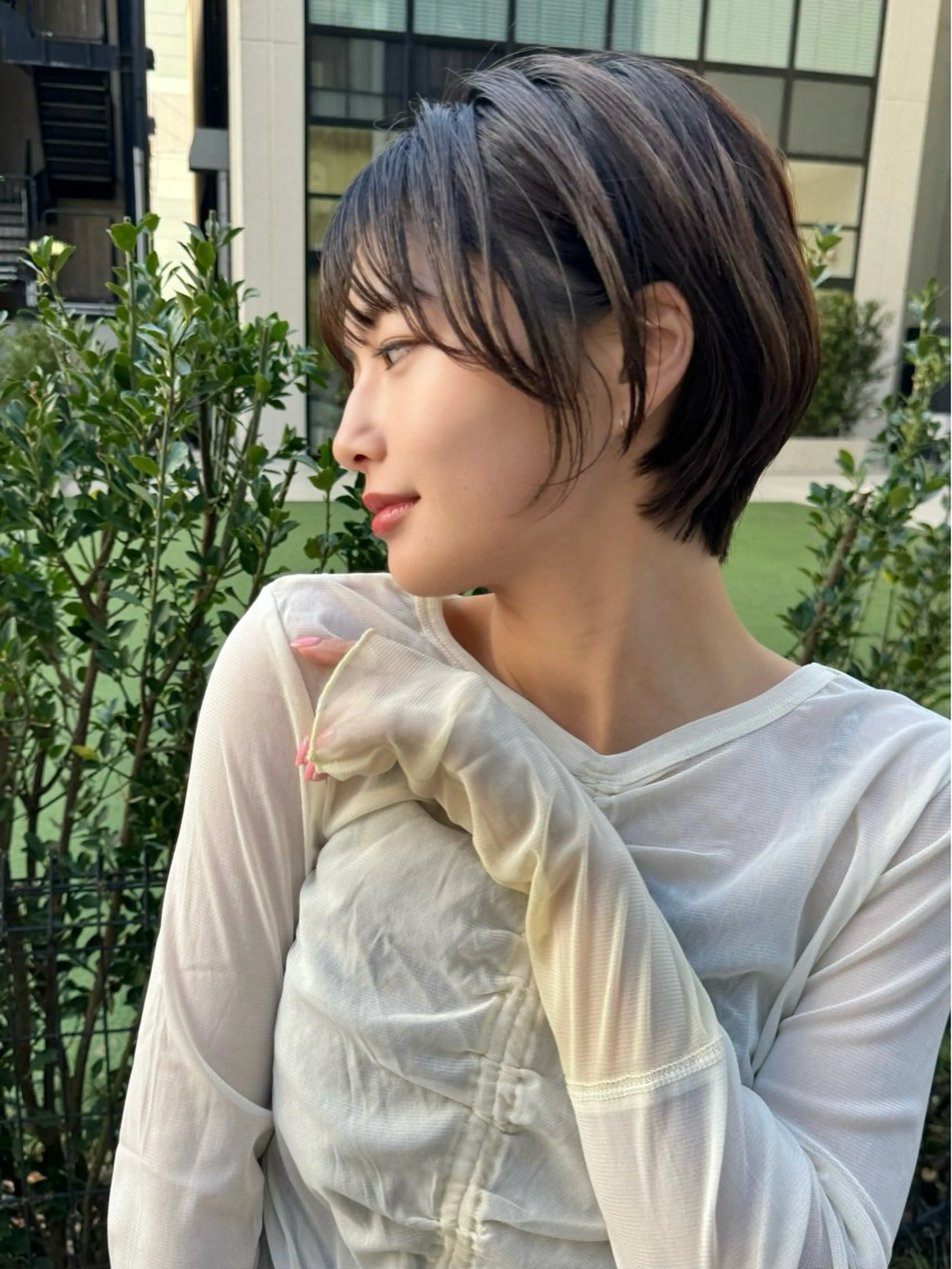 対象仕上がりがアゴから上のショートスタイル。25歳以上、5cm以上のカットの募集になります。SNS投稿させていただける方の写真