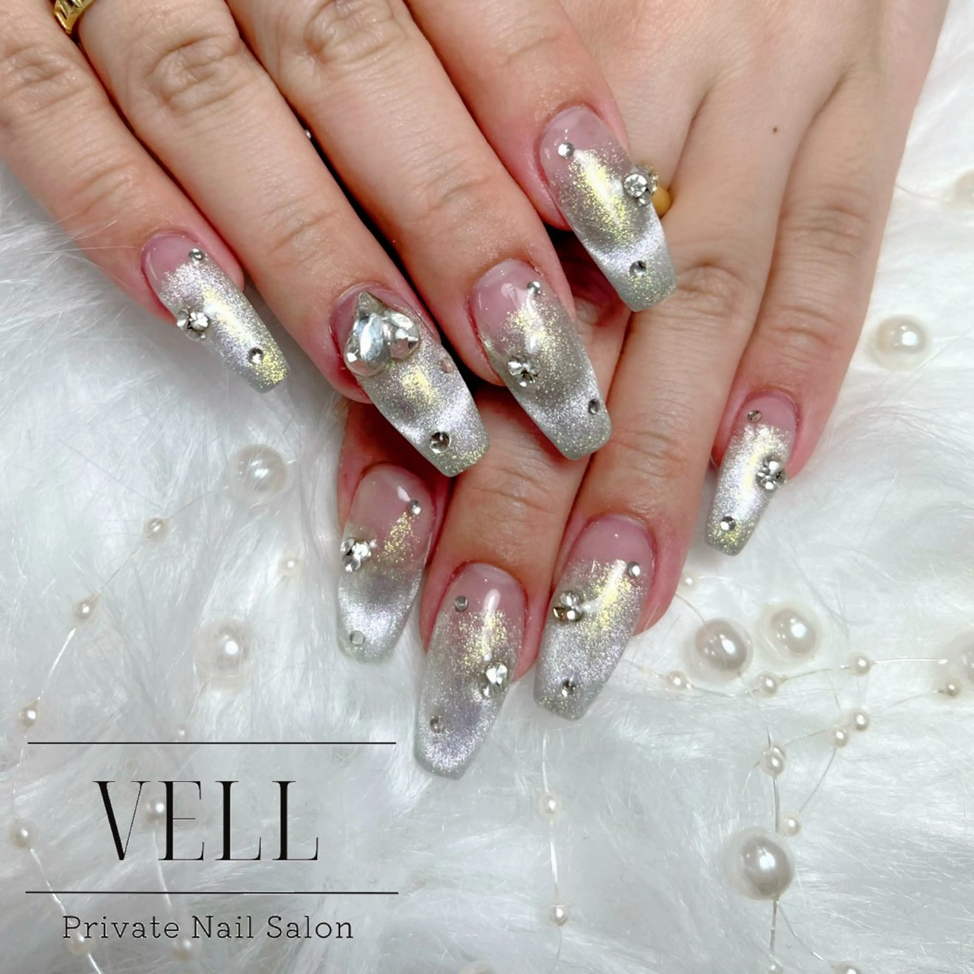 ネイル フレンチネイル ハンドネイル ﾈｲﾙｻﾛﾝ Vellのネイルデザイン