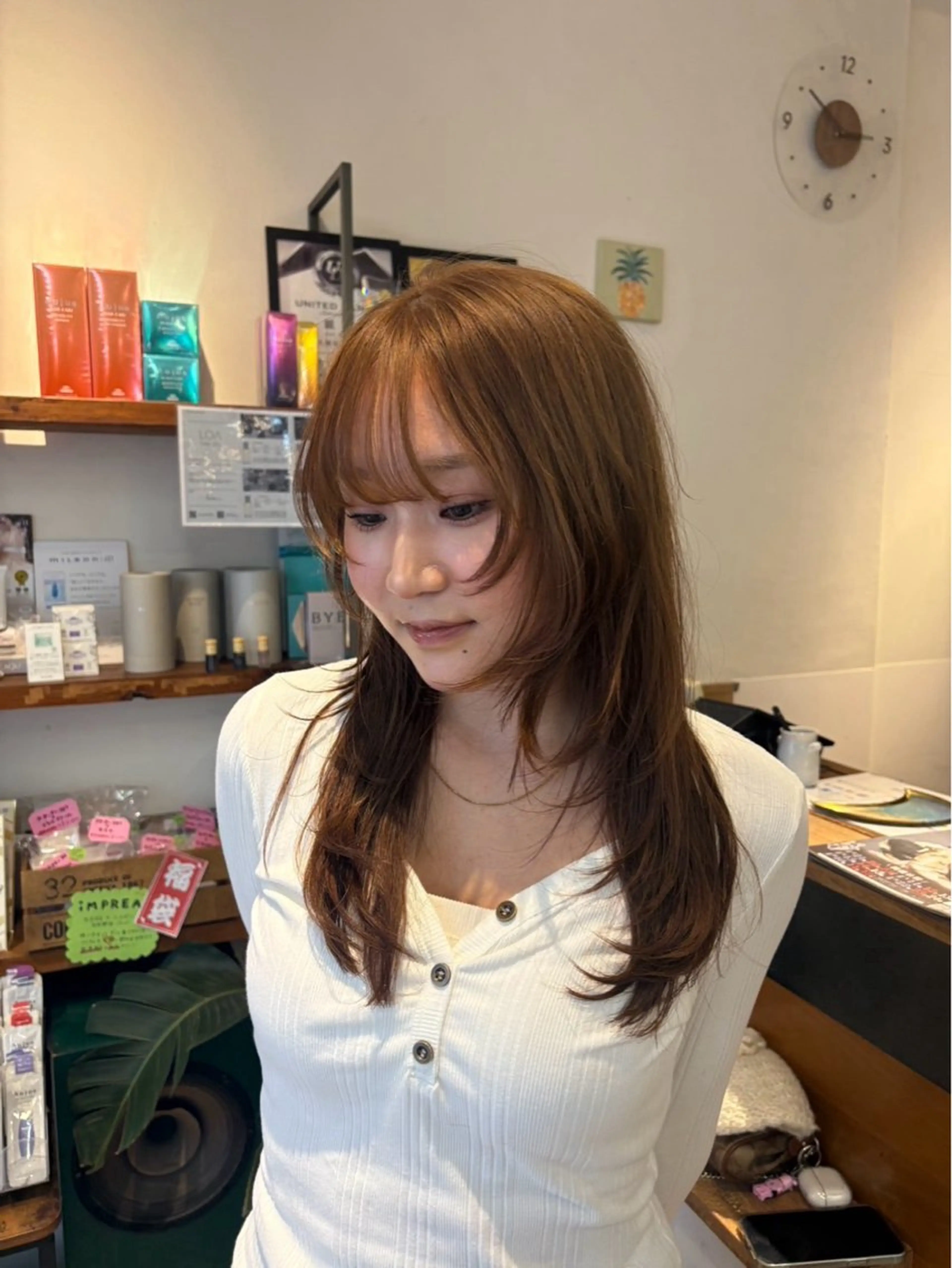 透明感ダブルカラー🦋🤍¥8,800~の写真