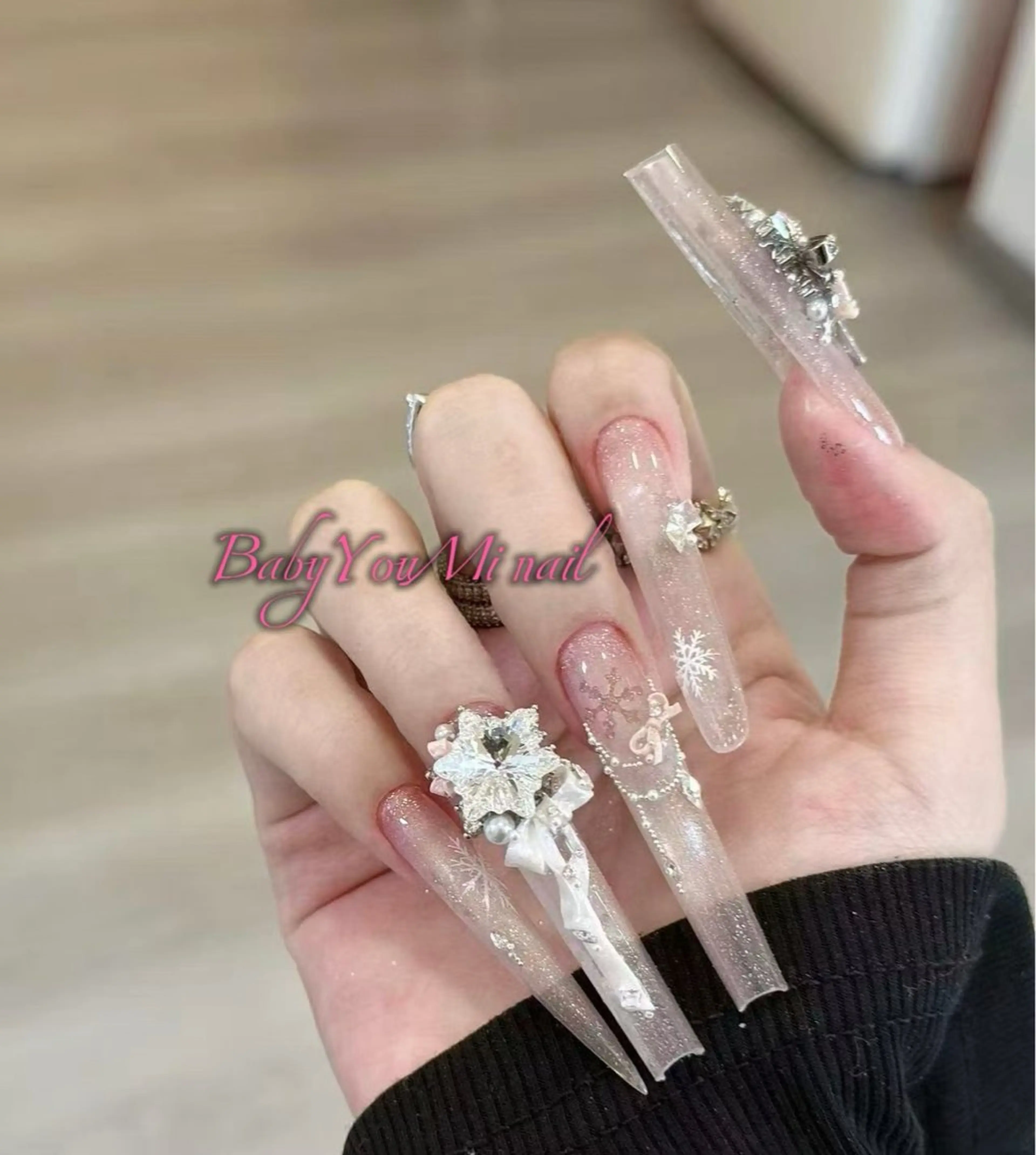 ネイル オーロラネイル 成人式 フットネイル フレンチネイル ジェルネイル ハンドネイル 相沢 さやかのネイルデザイン