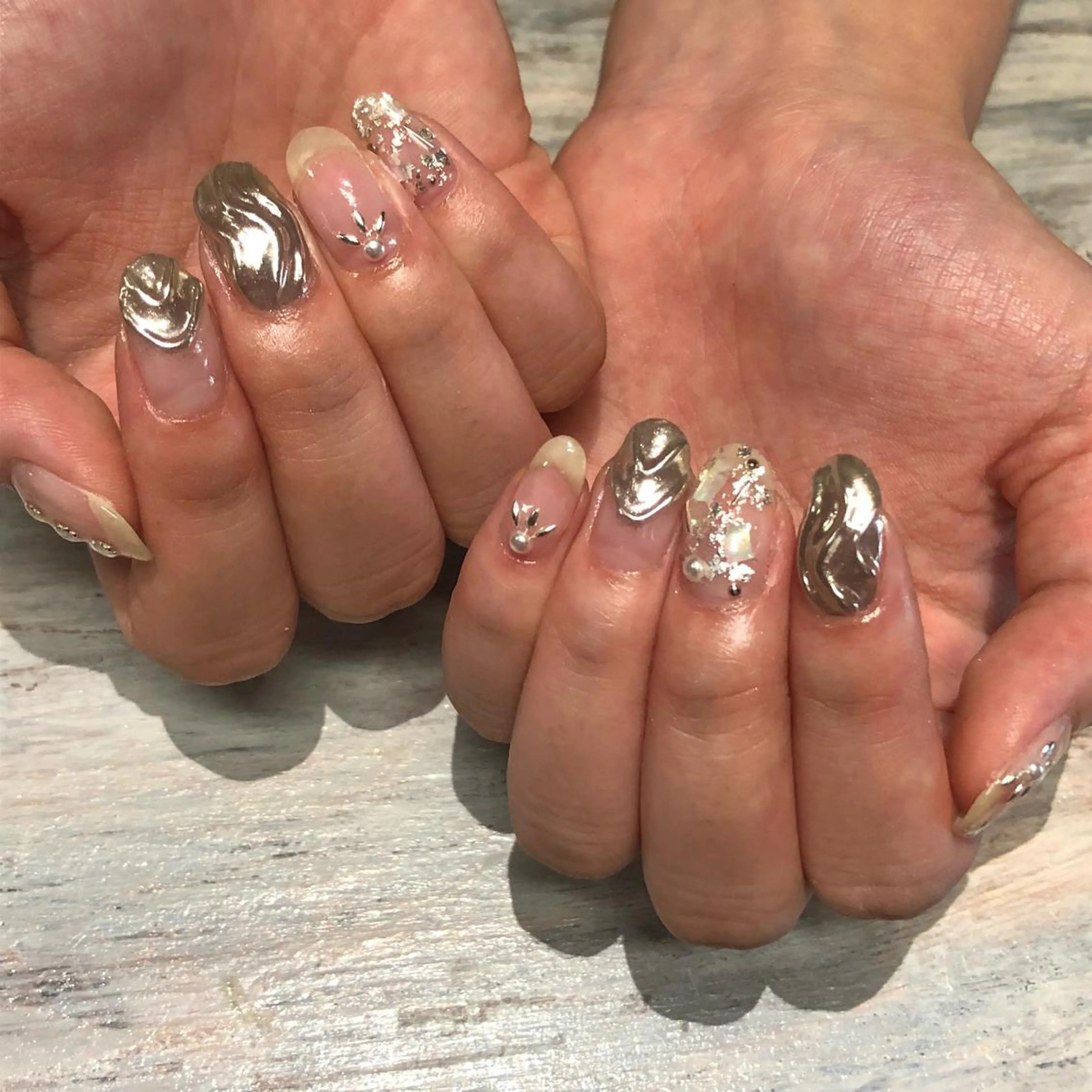 ネイル crestnail所属・小林 束紗のネイルデザイン
