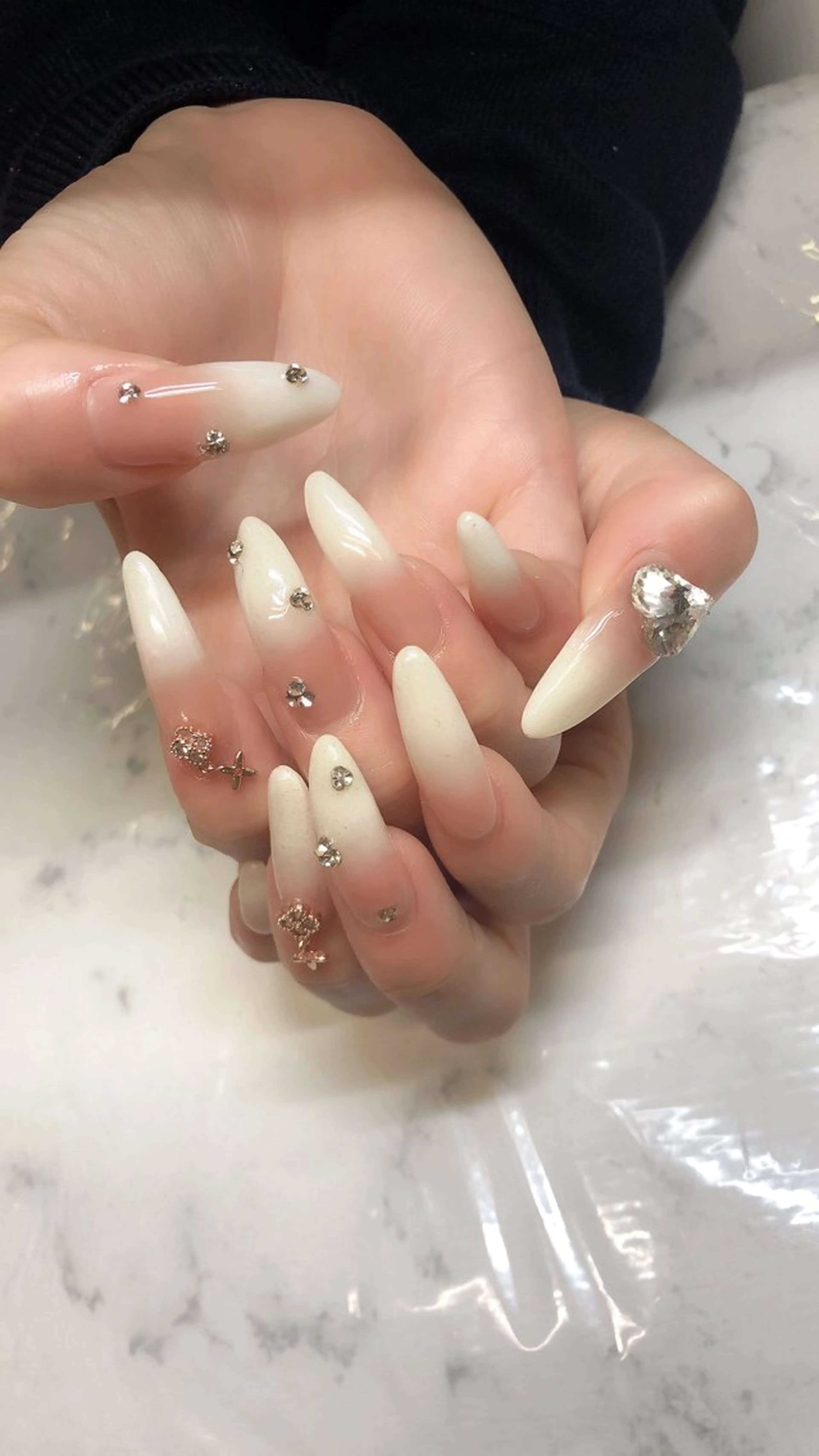 ネイル 💎Guarendo💎錦糸町店所属・✨アン ミユ✨のネイルデザイン