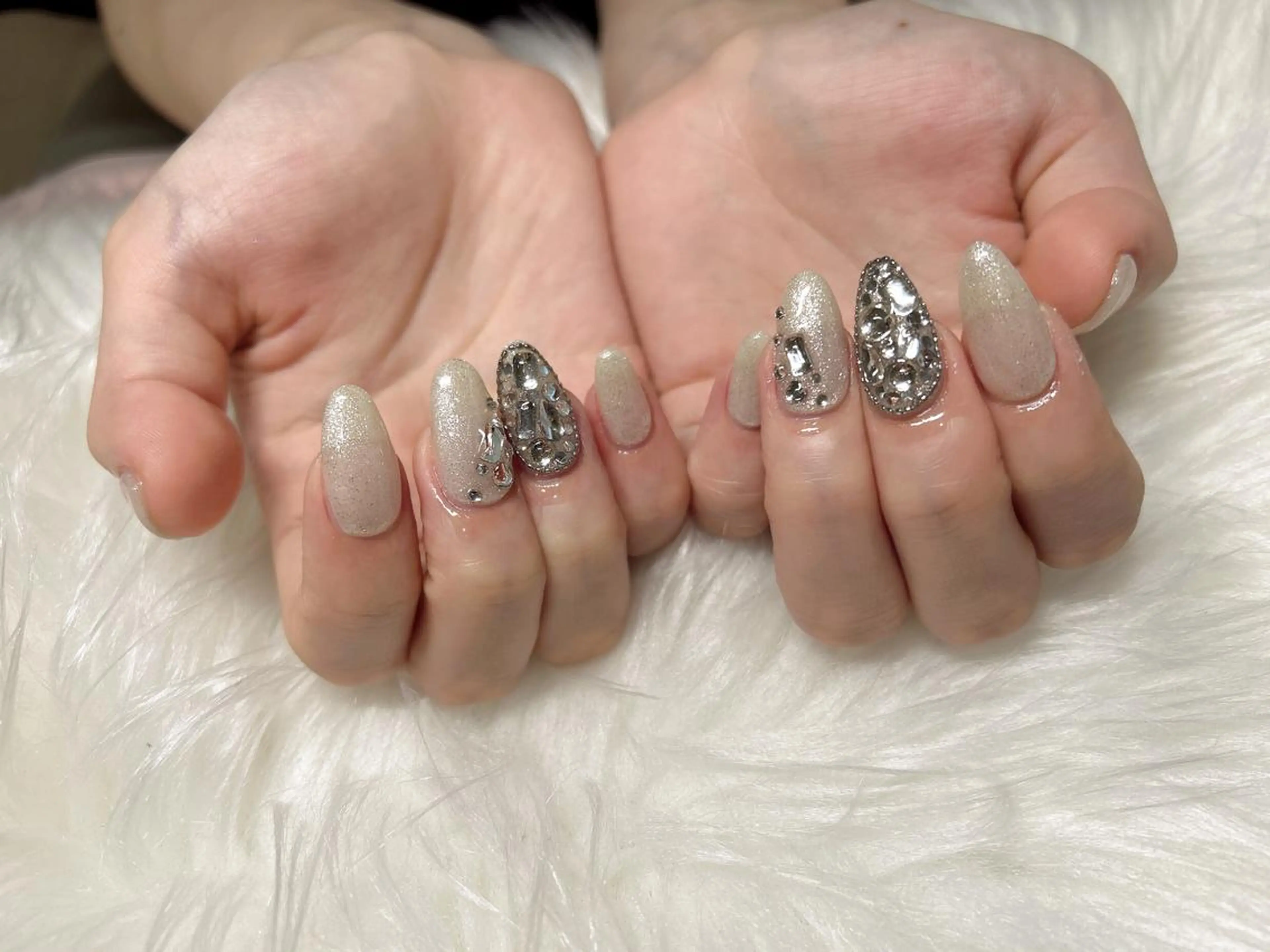 ミディアム ネイル 《LB》ラブリエ Nail&eyeのマツエク・マツパデザイン