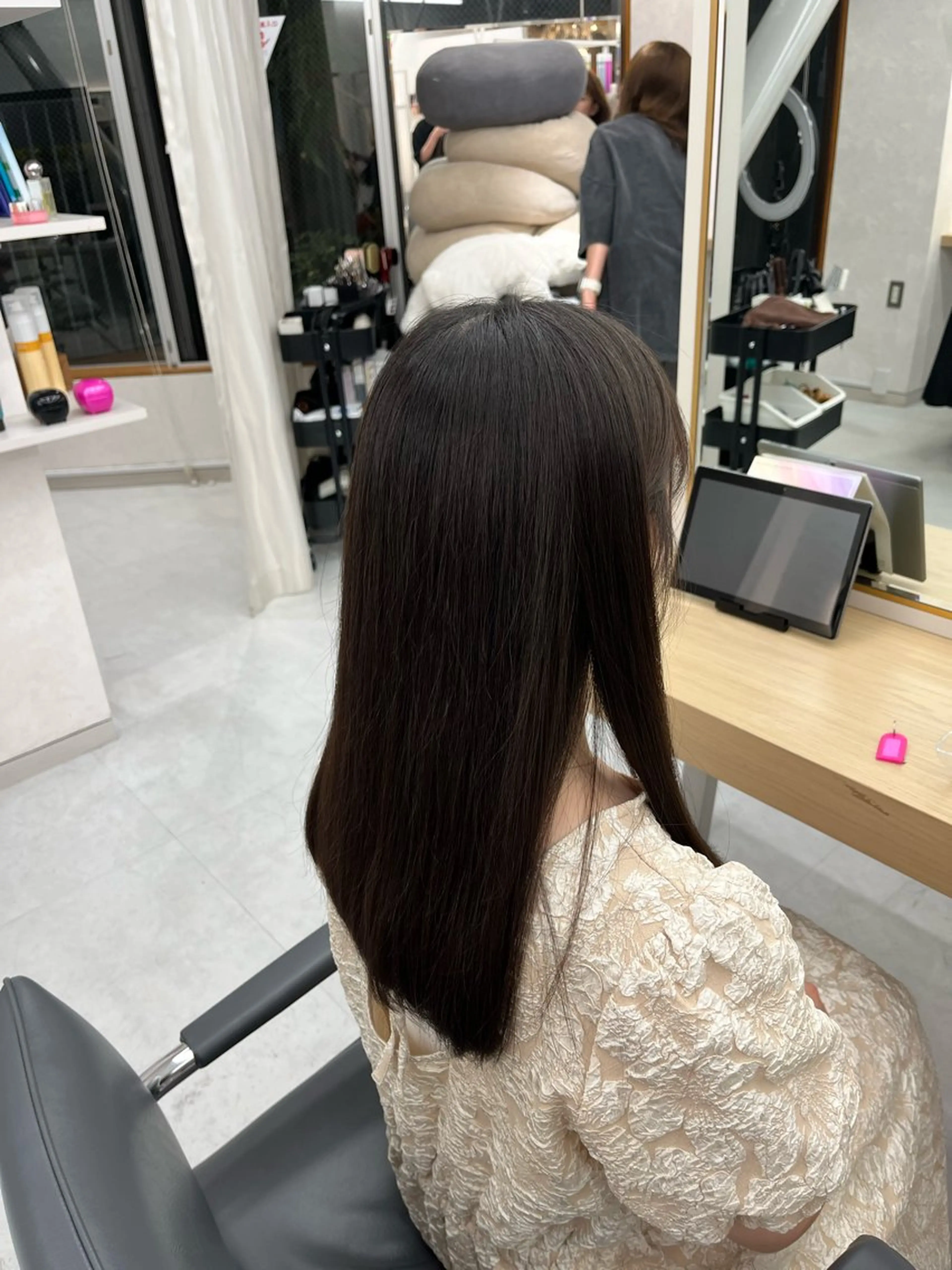 セミロング カット 縮毛矯正 トリートメント 新宿No.1艶髪矯正 美艶カラー/FUKAのヘアスタイル