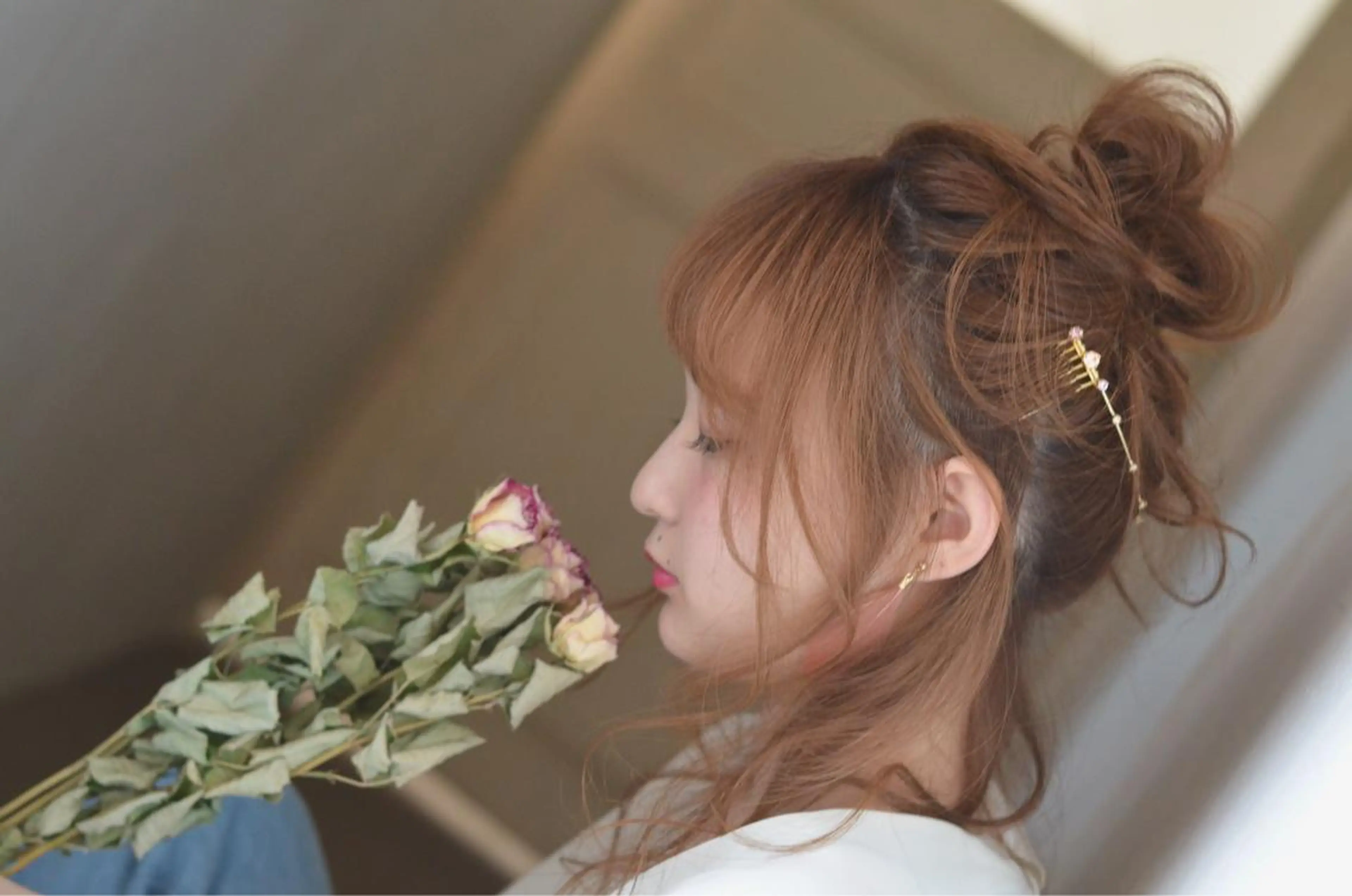 ミディアム セミロング ロング カラー パーマ ヘアアレンジ カチューシャ autre所属・大久保 ひでなりのヘアスタイル