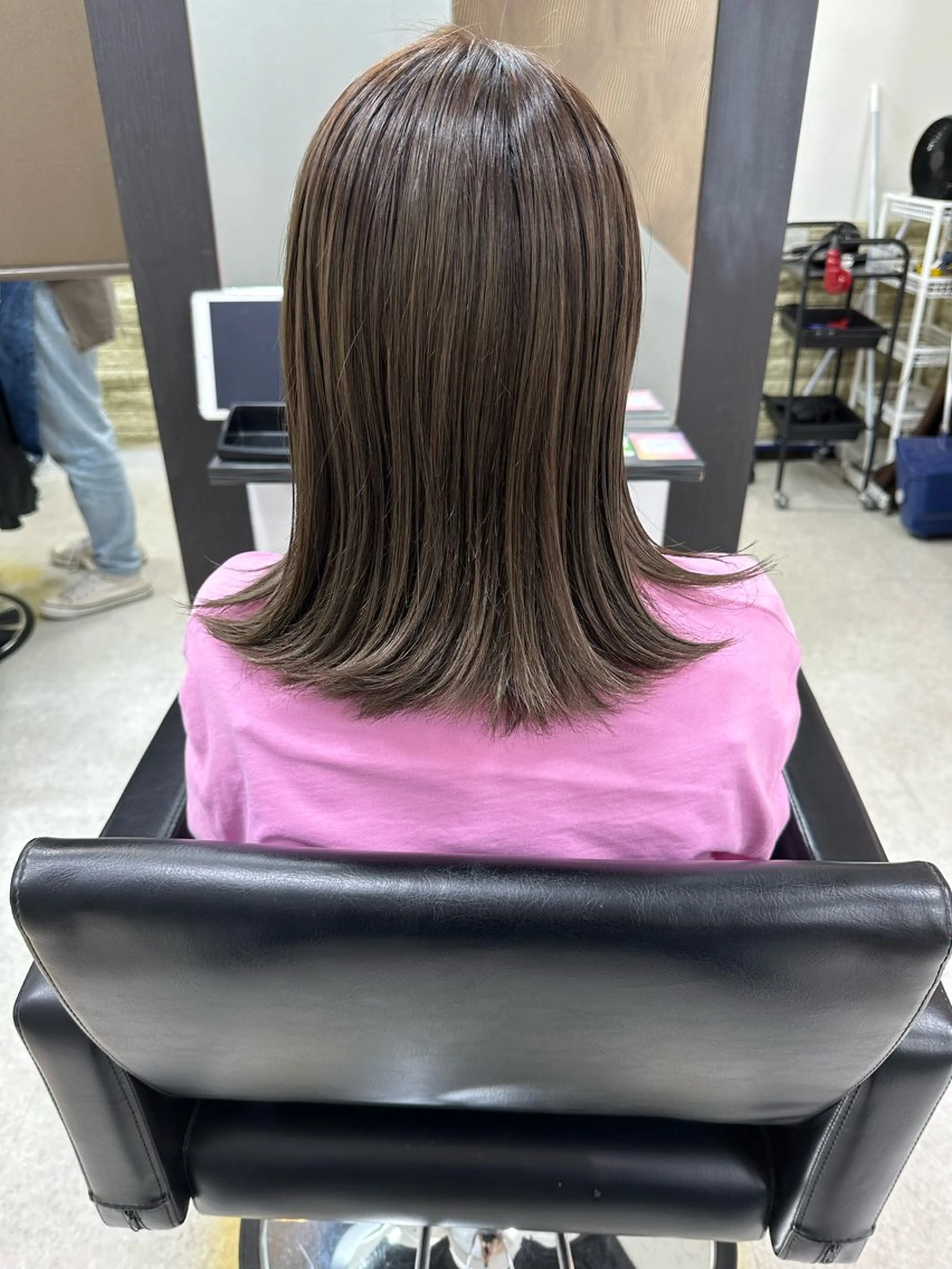 ミディアム カラー オリーブカラー 坪井 拓海のヘアスタイル