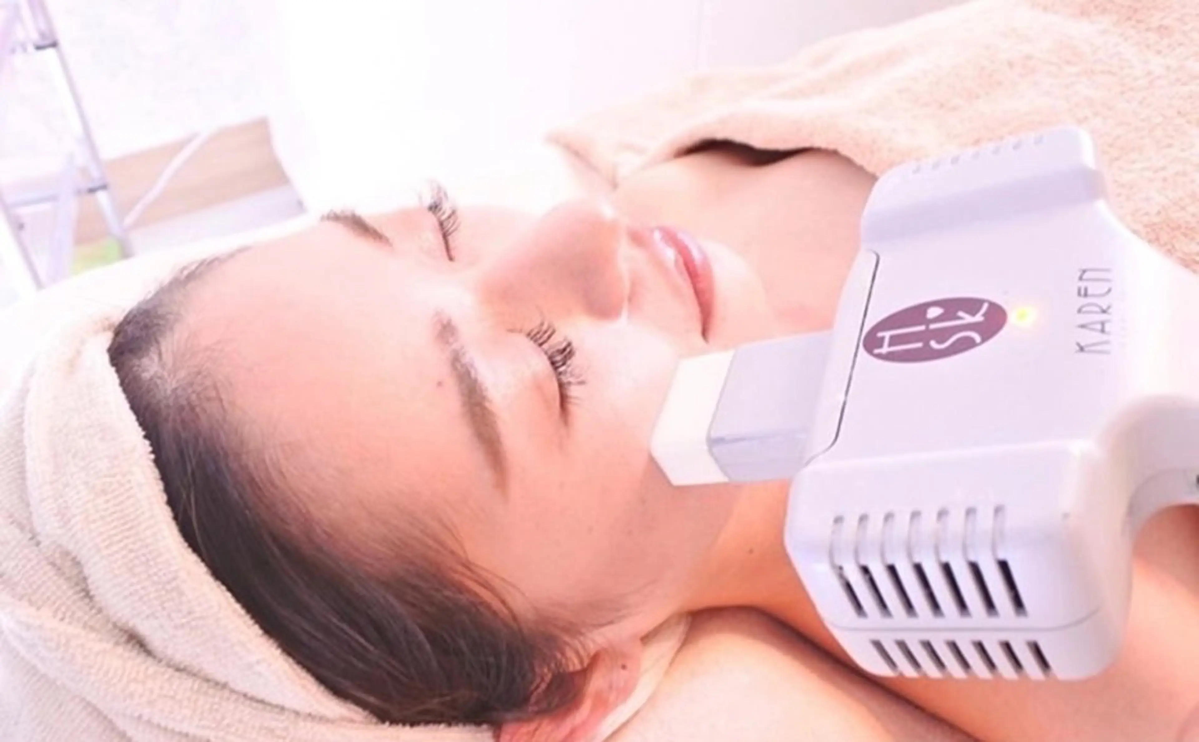 【研修生】顔脱毛の写真