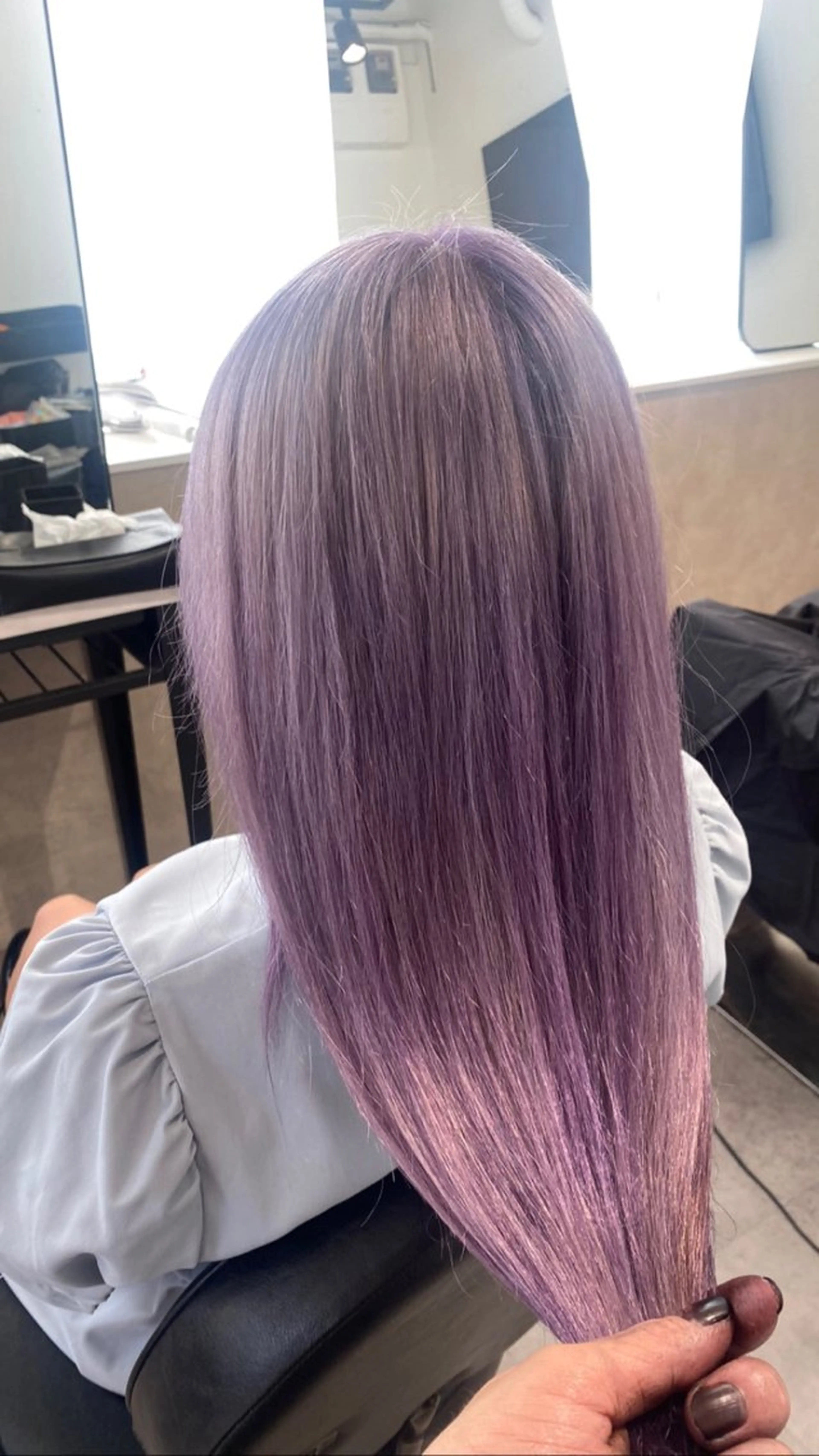 カラー ブリーチ ハイトーンカラー ラベンダーカラー カット ヘアカラー Seleneコウキ ブリーチ/ハイトーンのヘアスタイル