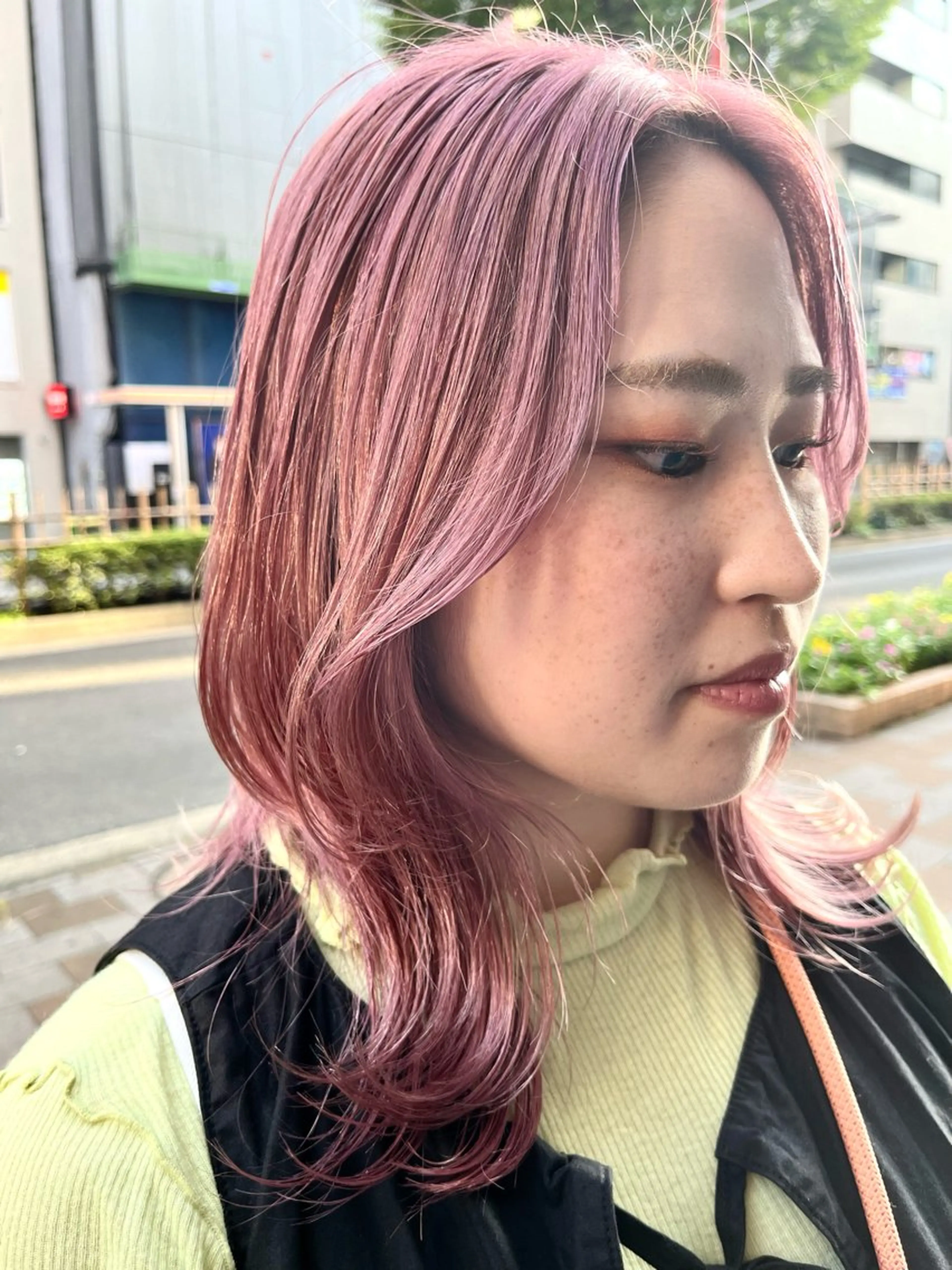 ミディアム 顔周りカット 韓国風ヘア レイヤーカット 勝野 優佳のヘアスタイル