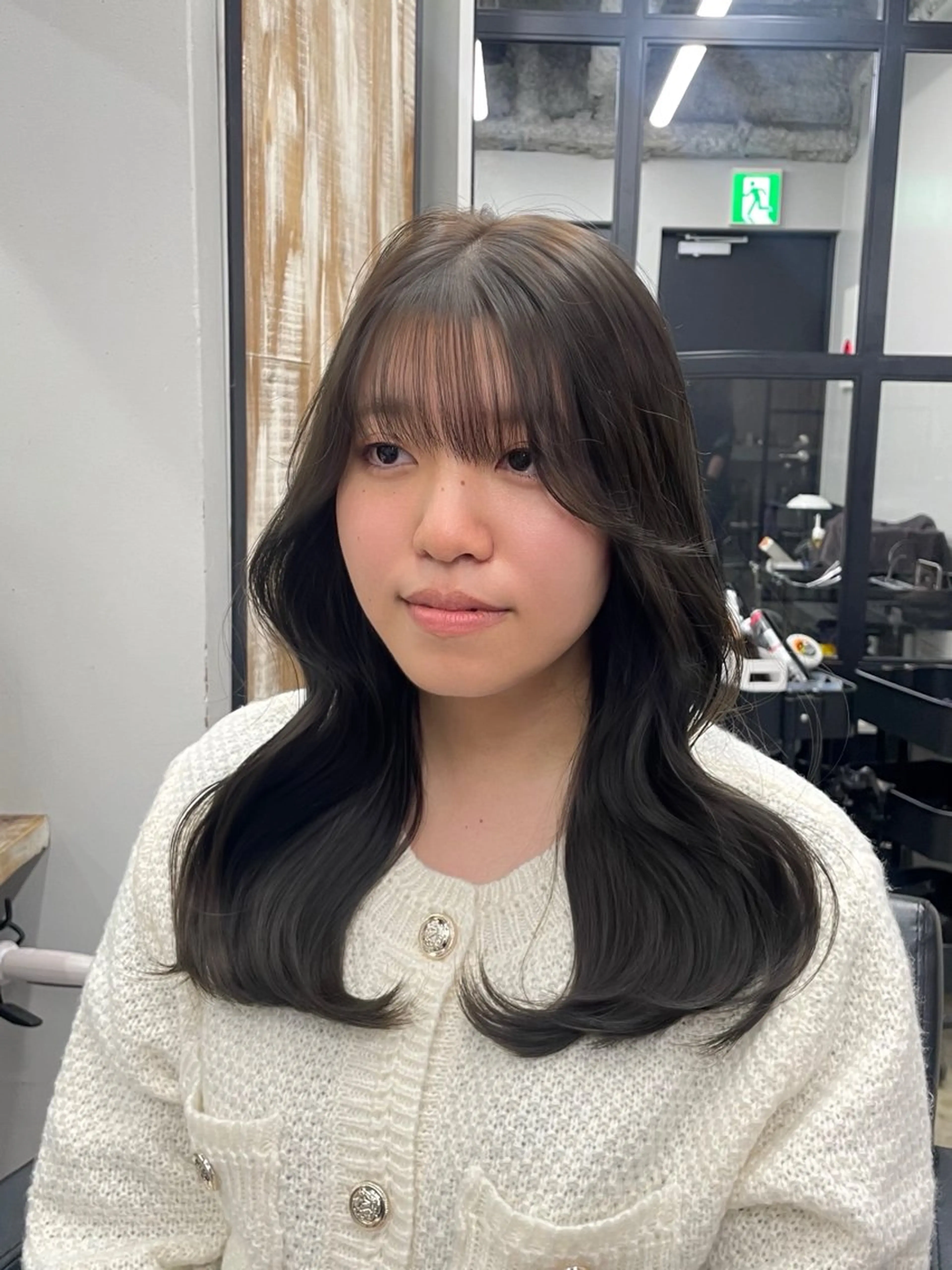 ロング カラー カット ヘアカラー トリートメント ヘアセット 新宿/韓国ヘア/ 髪質改善ストレートのヘアスタイル