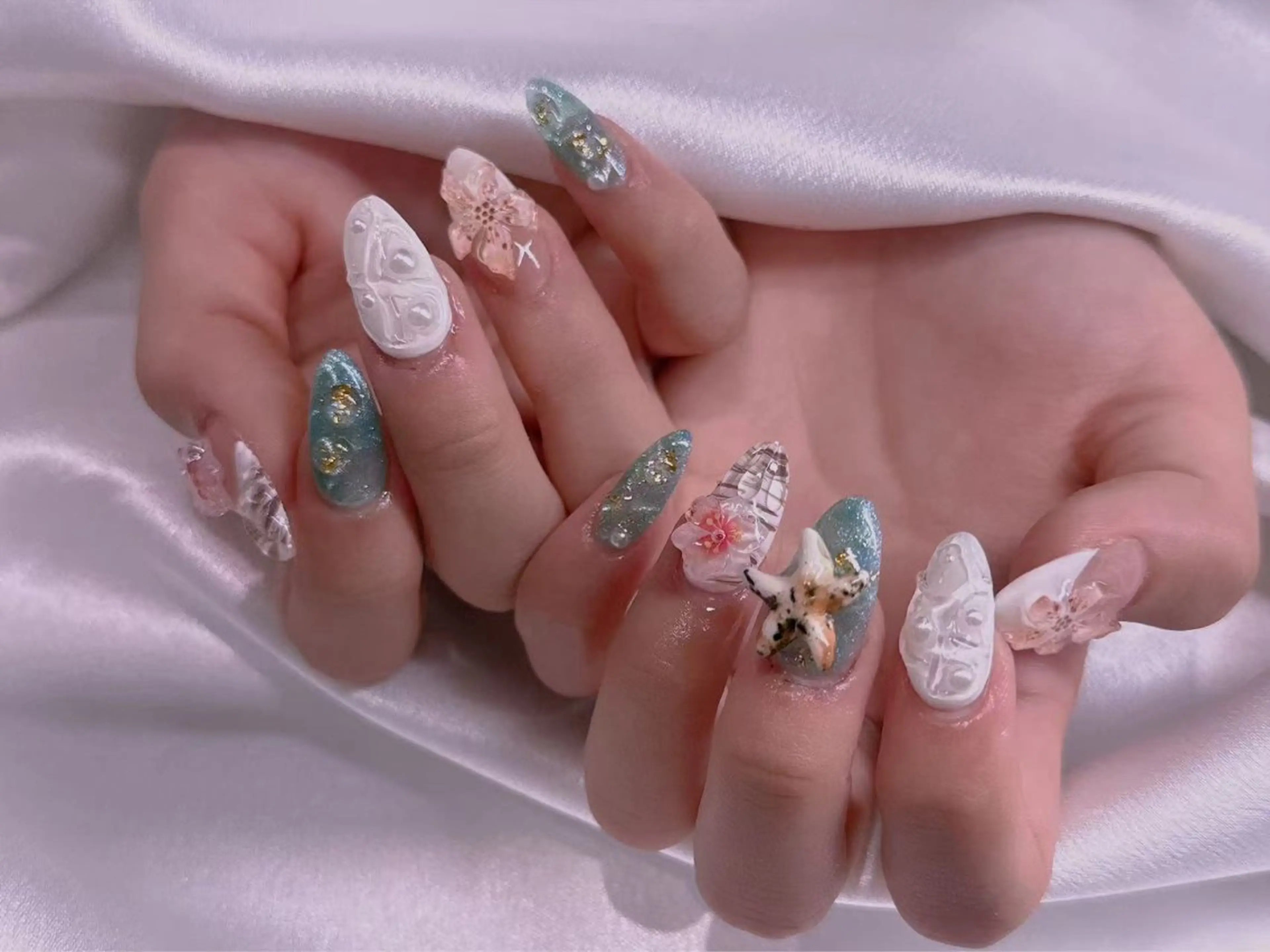 ネイル M2ネイルサロン【長さ出し&フィルイン導入店】所属・長さ出し専門店 RIRIのネイルデザイン