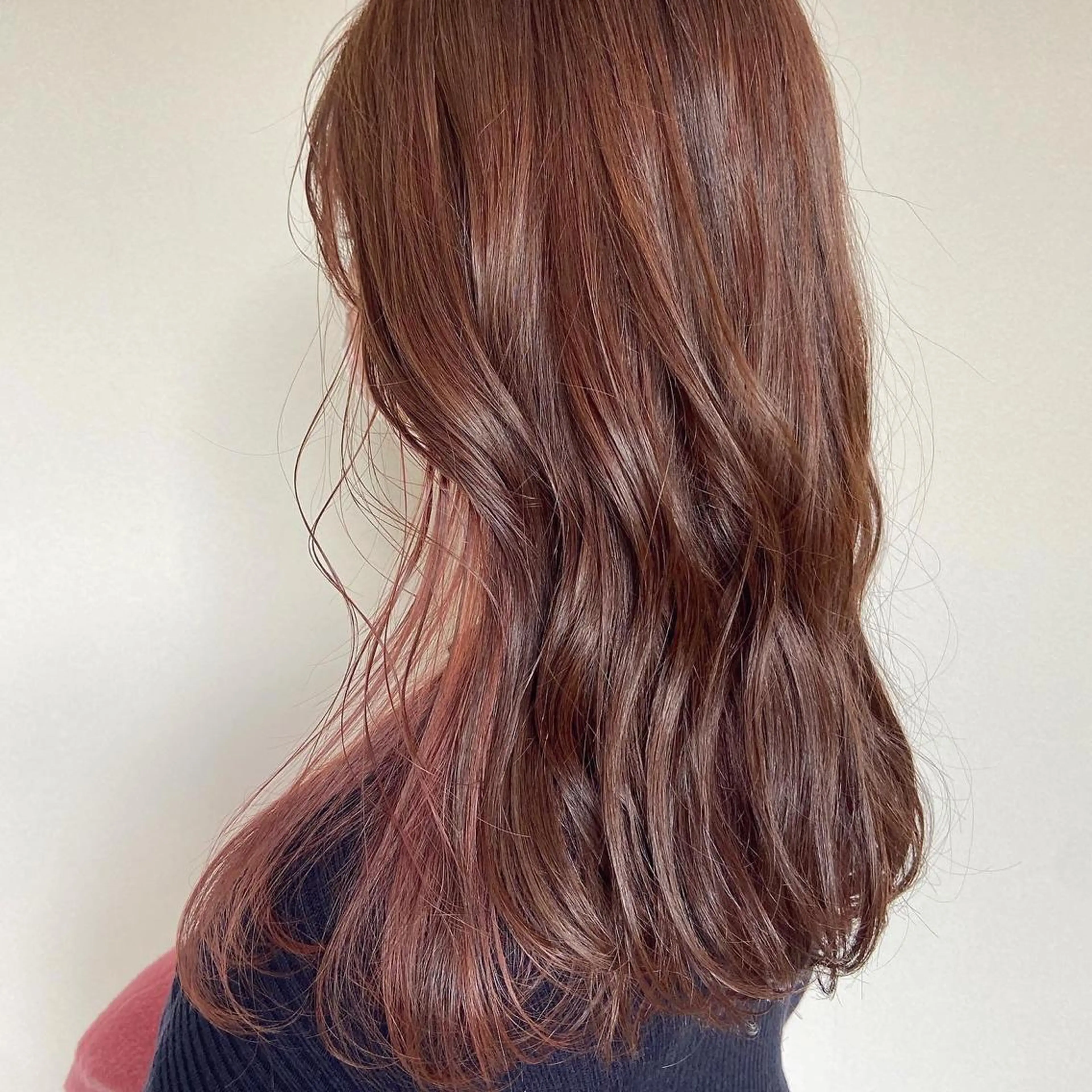 ミディアム 小玉 杏華のヘアスタイル